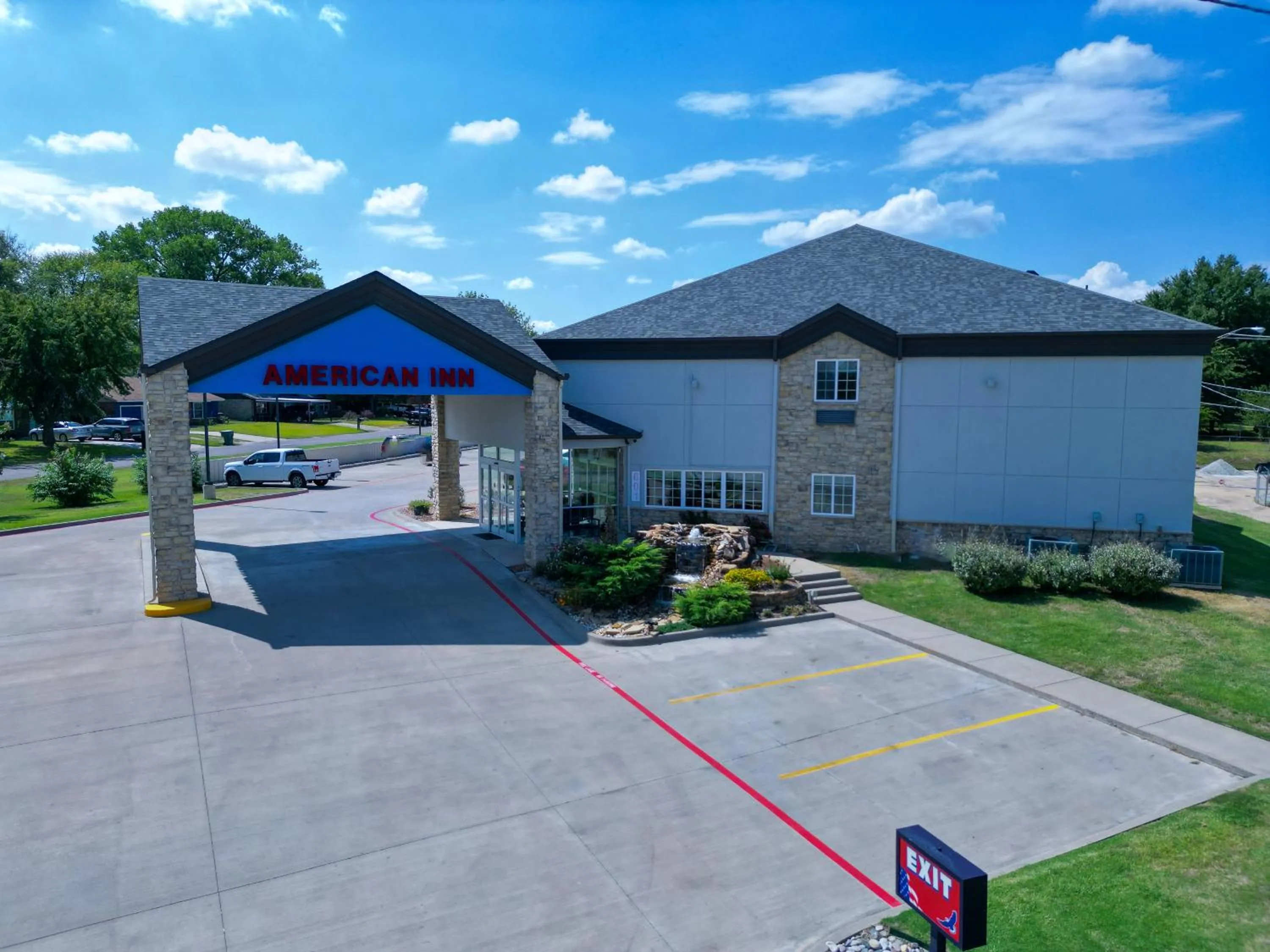 Property building in American Inn Madill