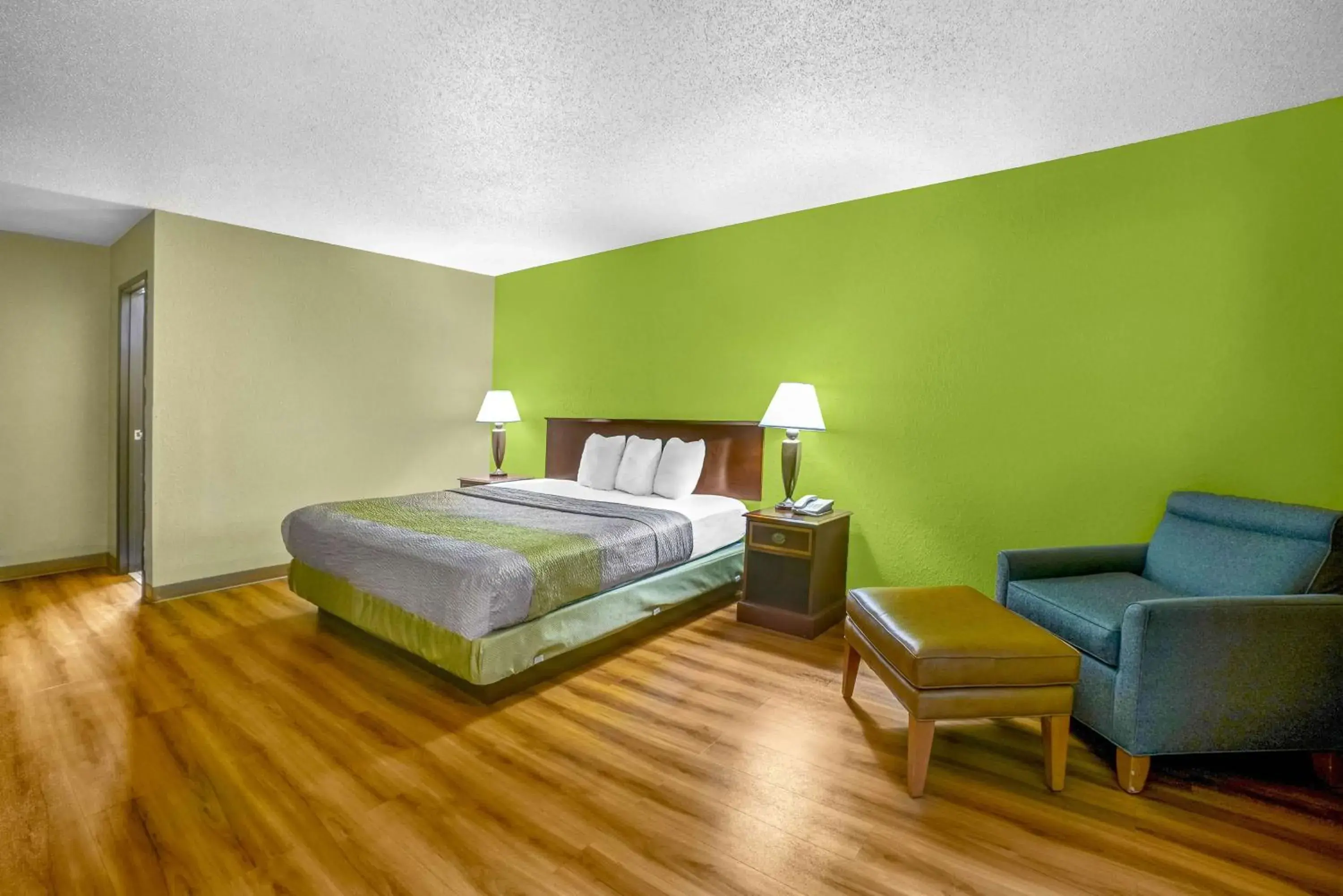 Bedroom, Bed in Motel 6 Morehead, KY Bedroom, Bed in Motel 6 Morehead, KY