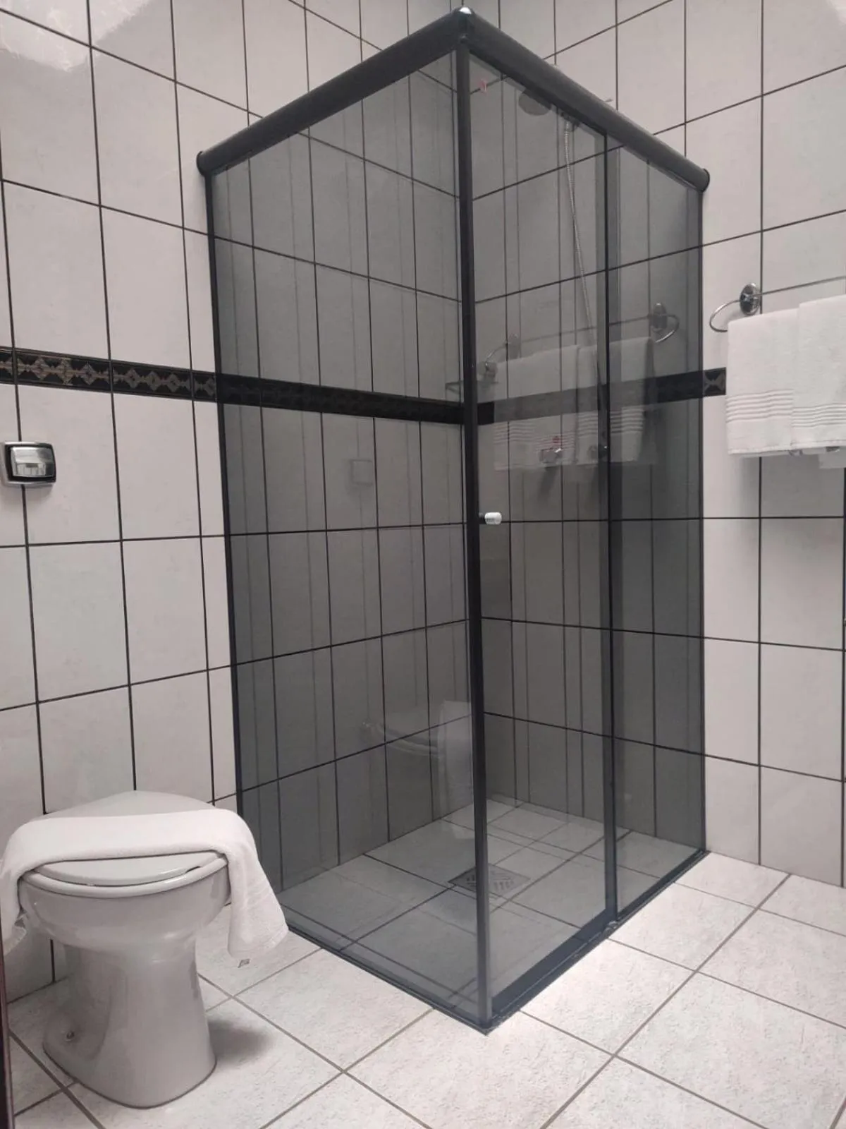 Shower in Rio Claro Plaza Hotel