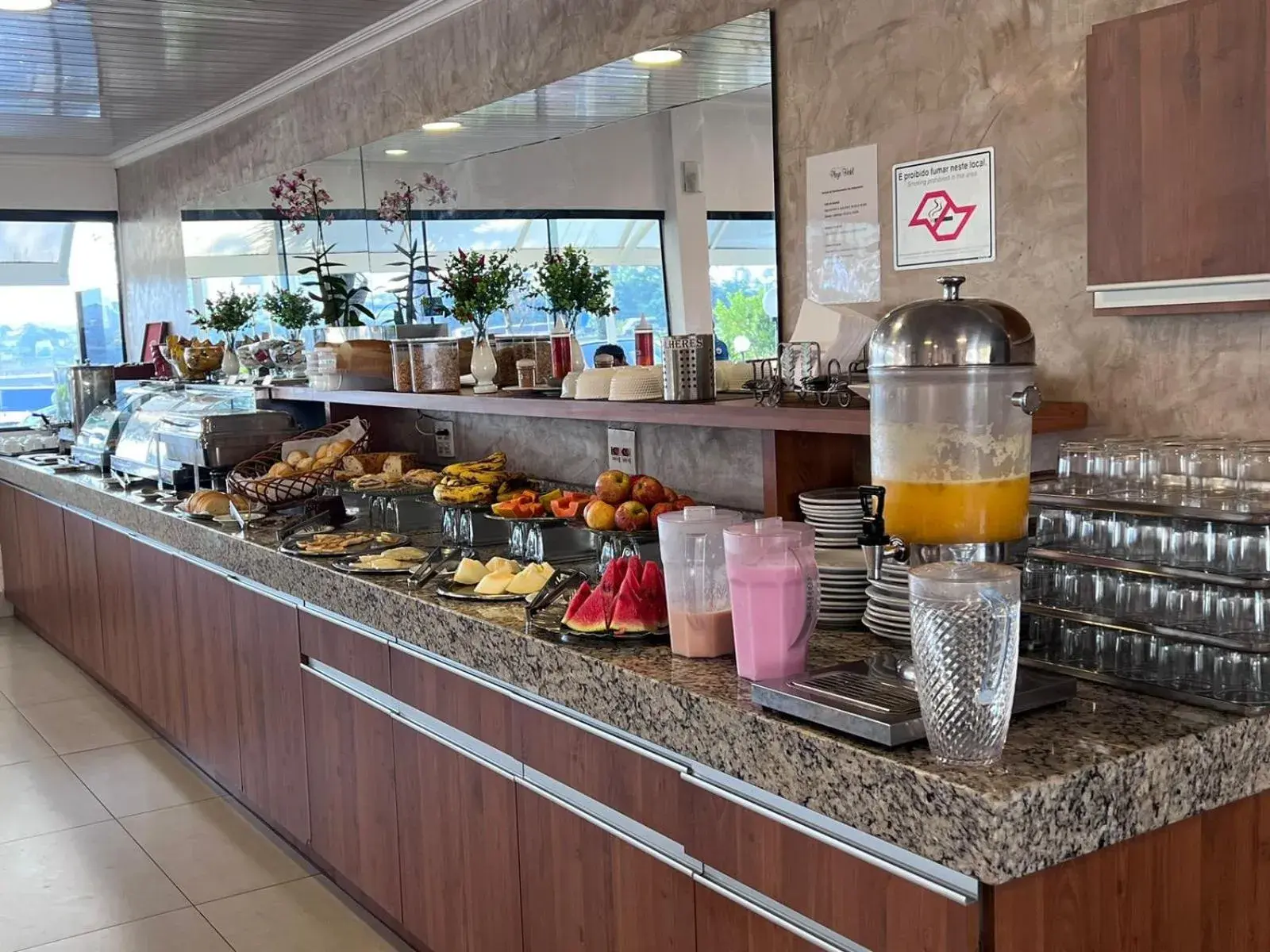 Restaurant/places to eat in Rio Claro Plaza Hotel Restaurant/places to eat in Rio Claro Plaza Hotel