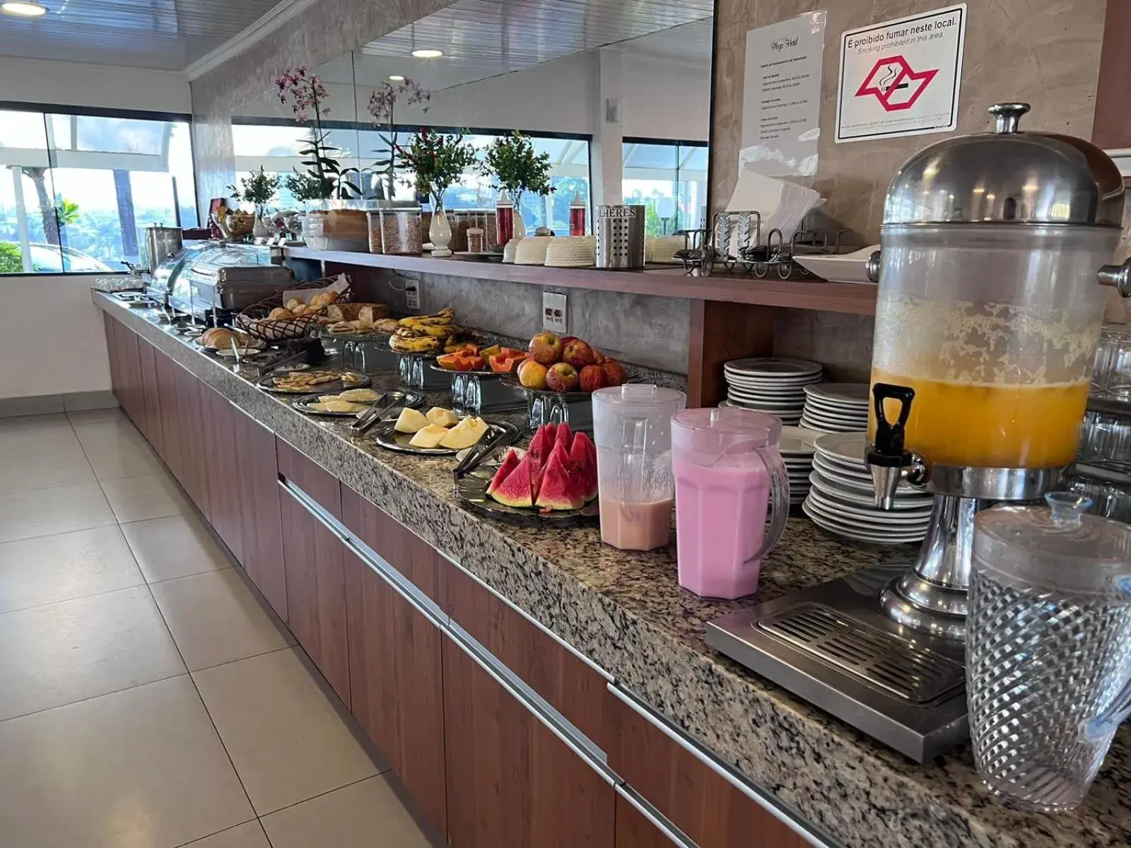 Restaurant/places to eat in Rio Claro Plaza Hotel Restaurant/places to eat in Rio Claro Plaza Hotel