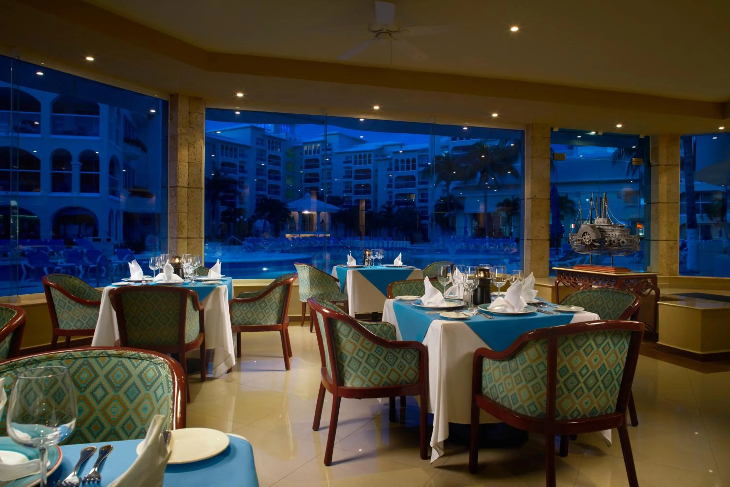 Restaurant/places to eat in Occidental Costa Cancún - All Inclusive