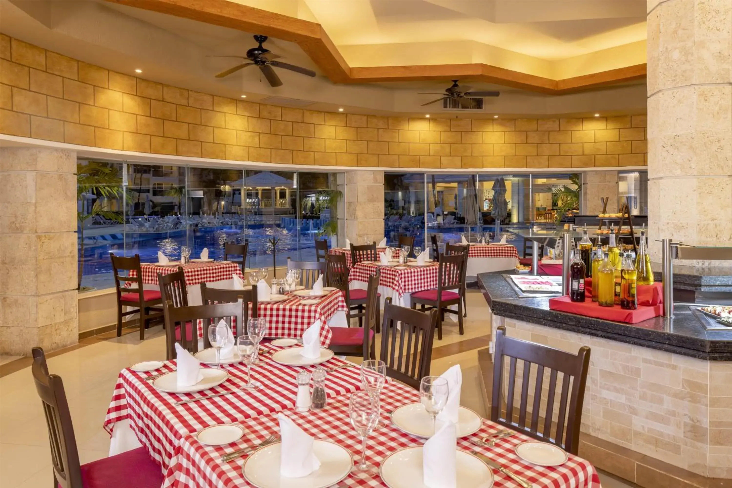 Restaurant/places to eat in Occidental Costa Cancún - All Inclusive Restaurant/places to eat in Occidental Costa Cancún - All Inclusive