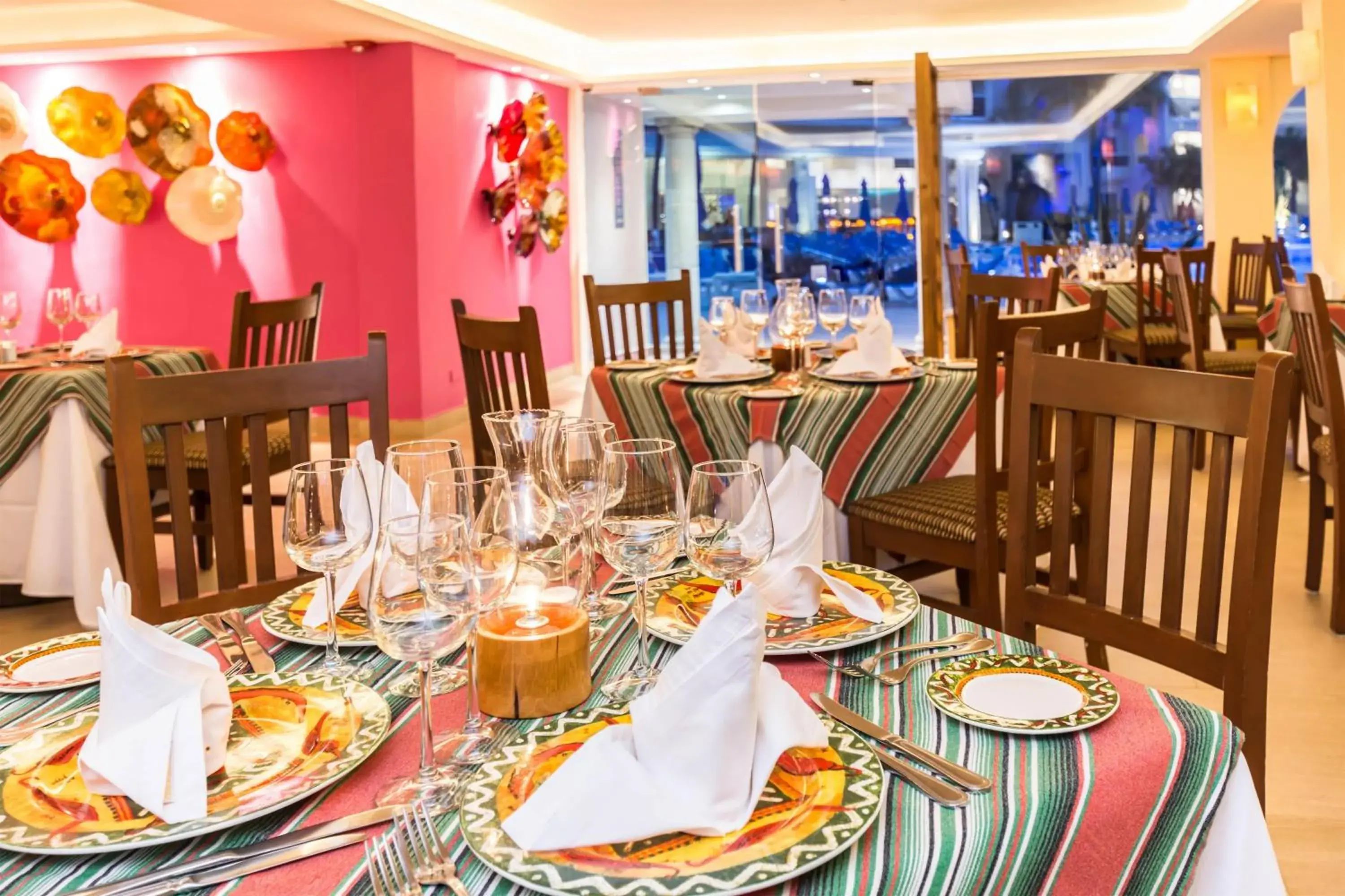 Restaurant/places to eat in Occidental Costa Cancún - All Inclusive Restaurant/places to eat in Occidental Costa Cancún - All Inclusive