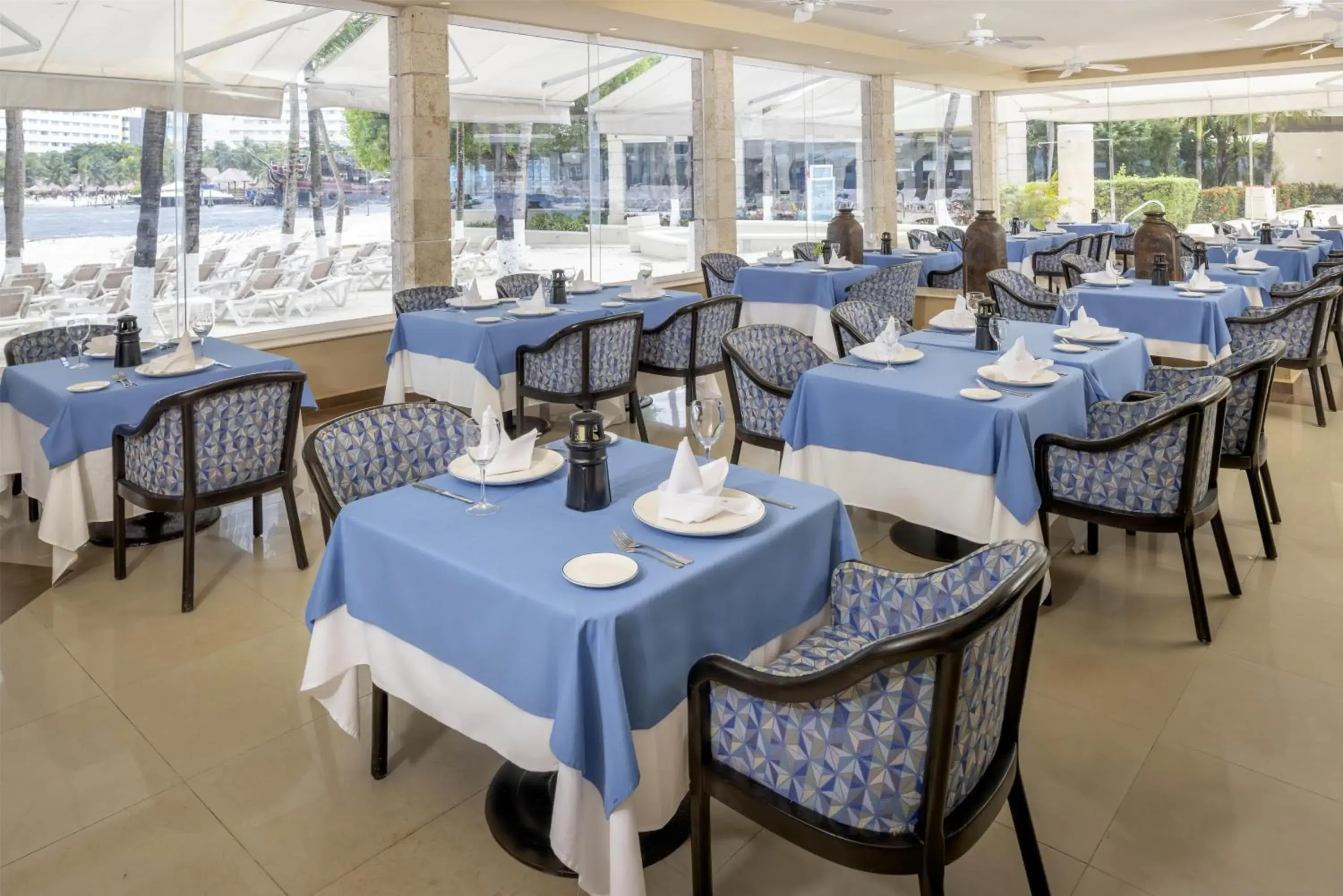 Restaurant/places to eat in Occidental Costa Cancún - All Inclusive Restaurant/places to eat in Occidental Costa Cancún - All Inclusive