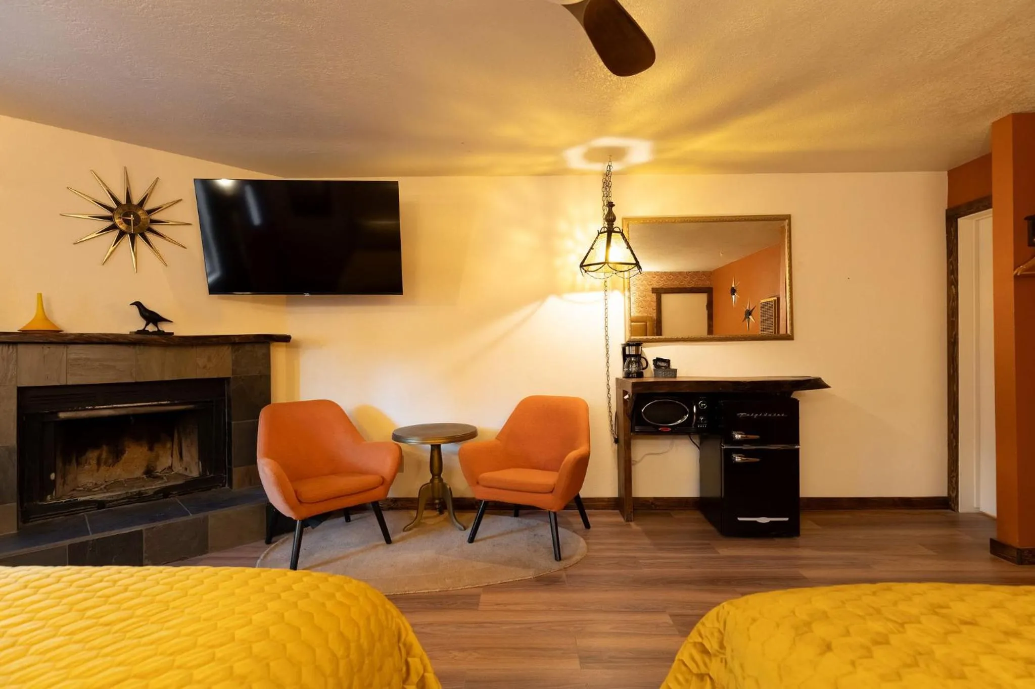 TV and multimedia in The Burgundy
