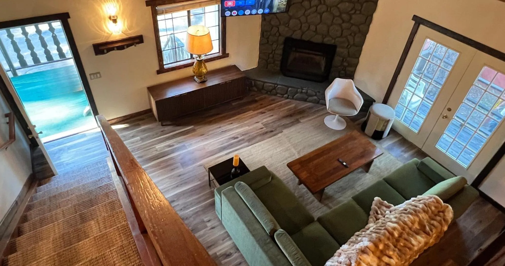TV and multimedia in The Burgundy