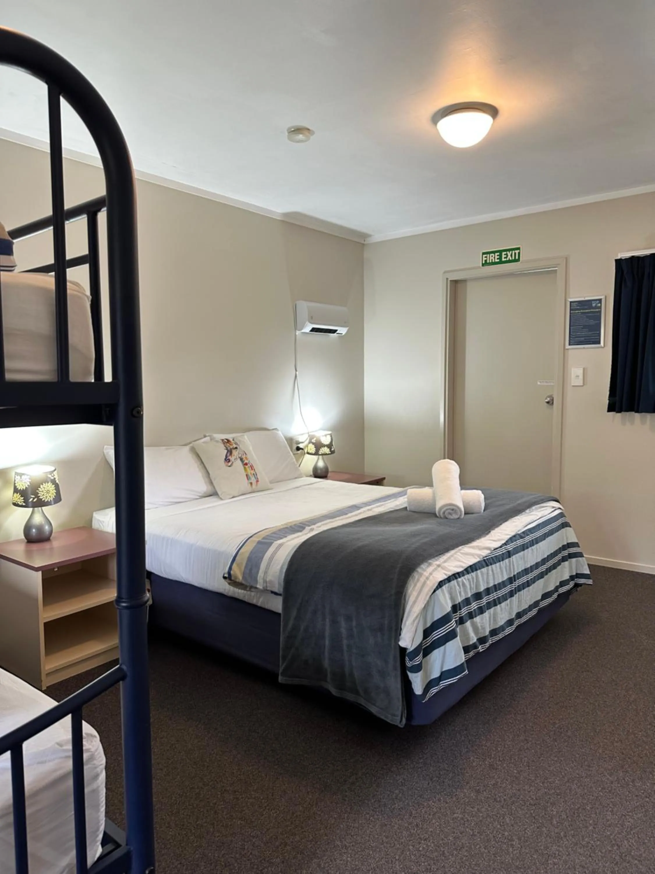 Bed in Franz Josef TOP 10 Holiday Park