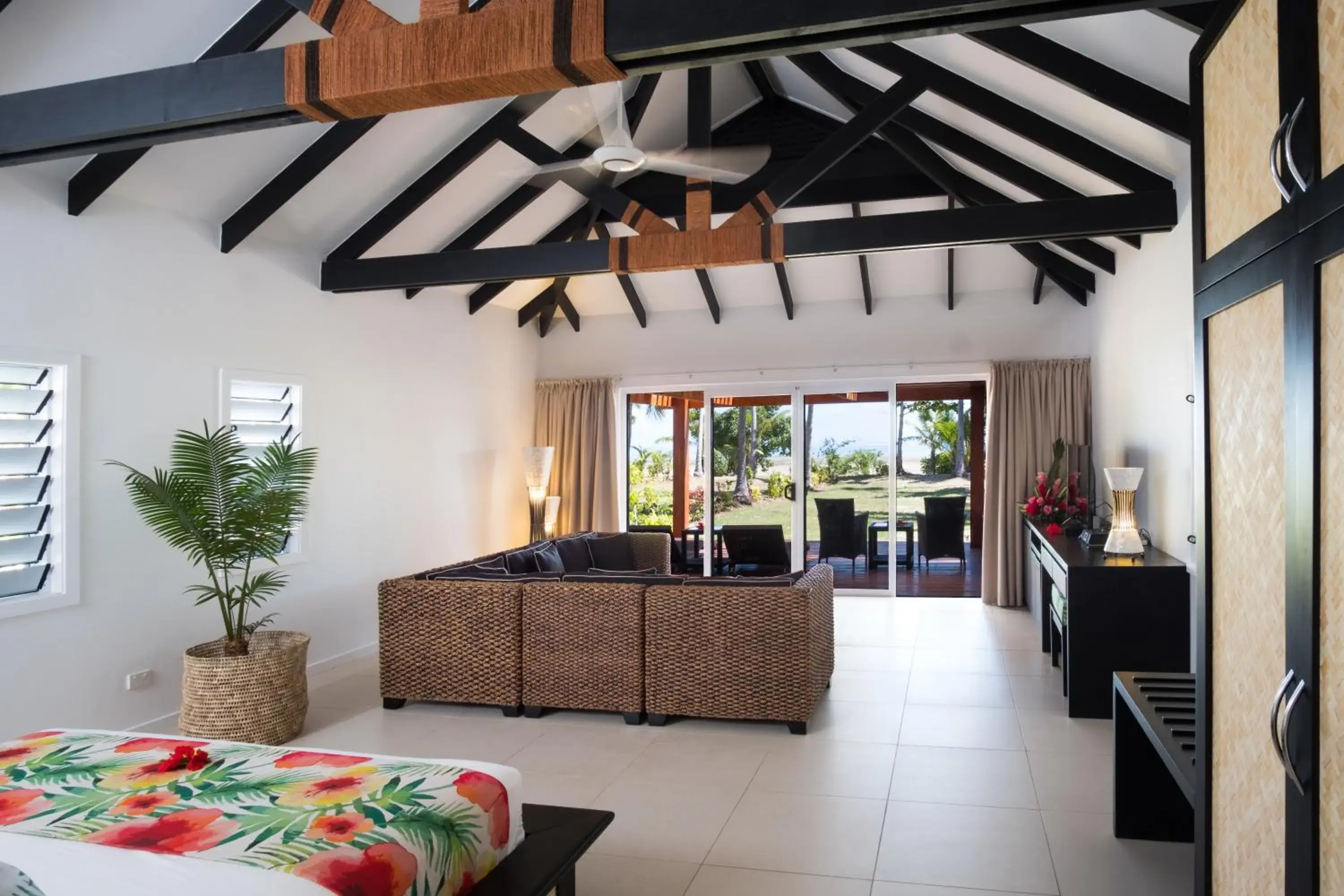 Living room in Lomani Island Resort & Spa Living room in Lomani Island Resort & Spa