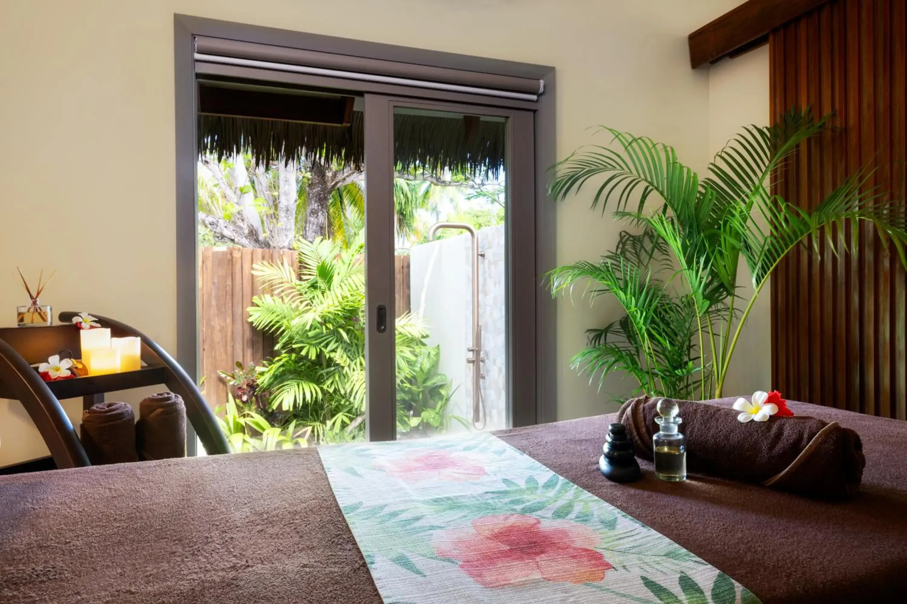 Spa and wellness centre/facilities, Bed in Lomani Island Resort & Spa Spa and wellness centre/facilities, Bed in Lomani Island Resort & Spa