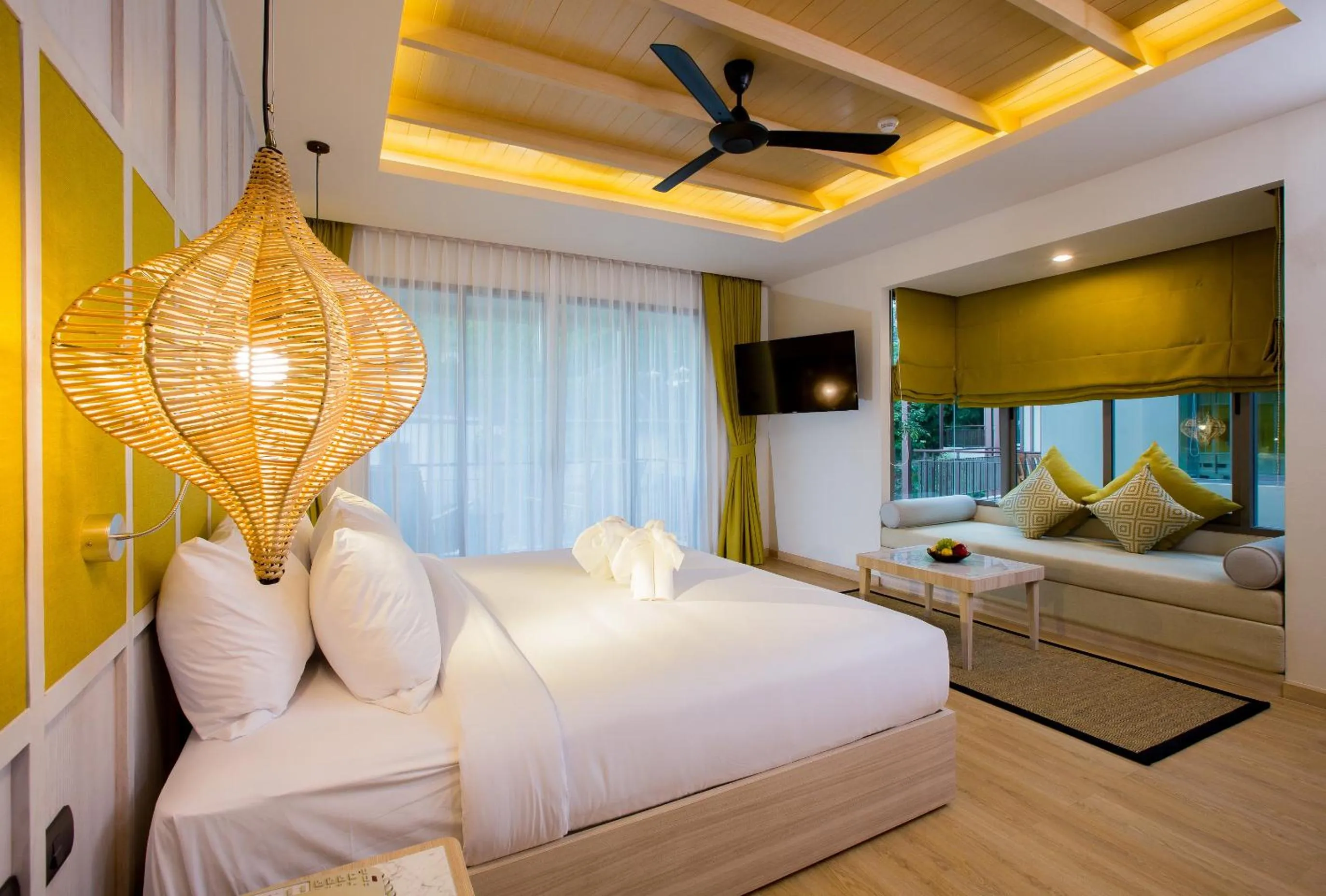 Bedroom, Bed in Mandarava Resort and Spa, Karon Beach