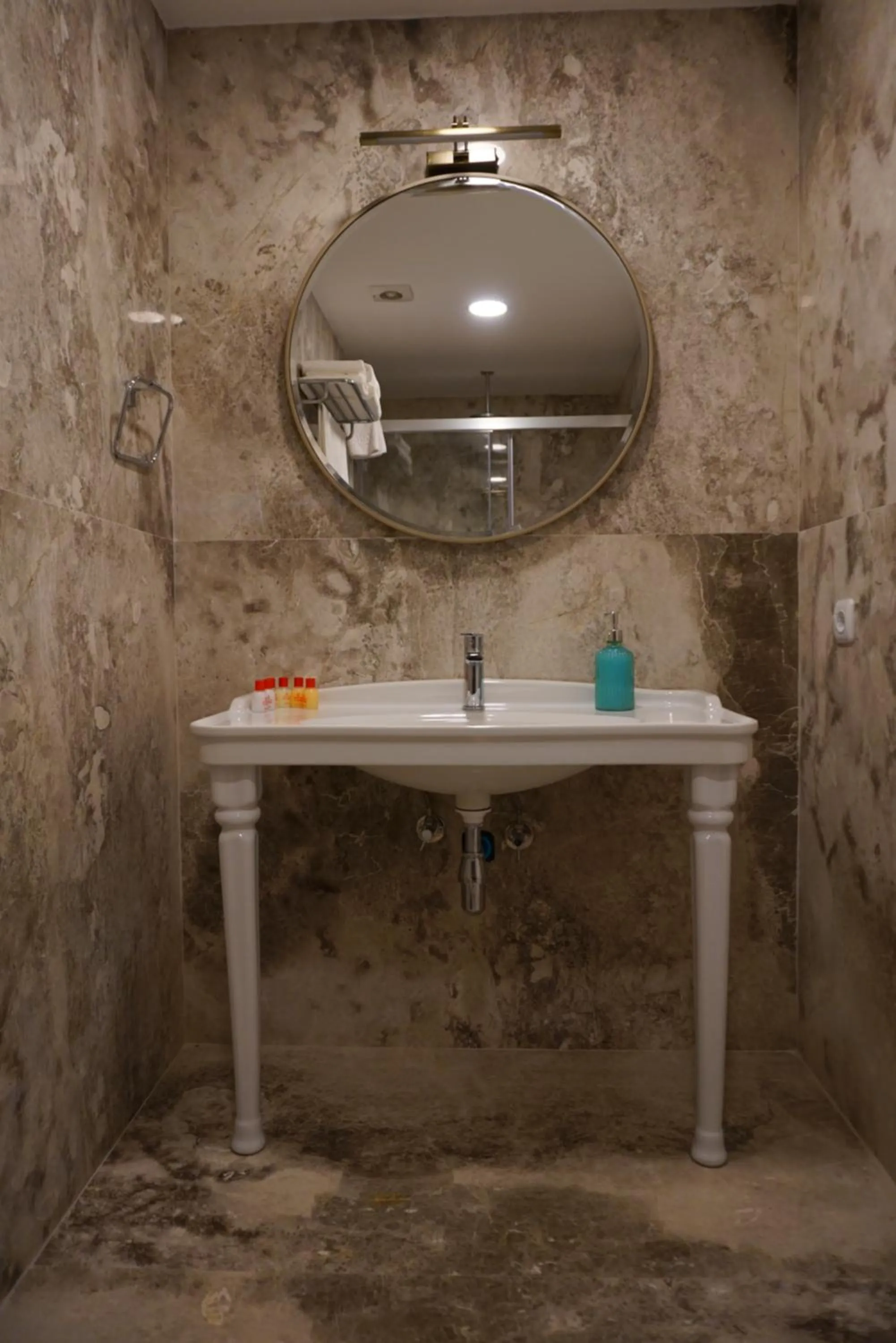 Bathroom in Kıvrakzade Otel