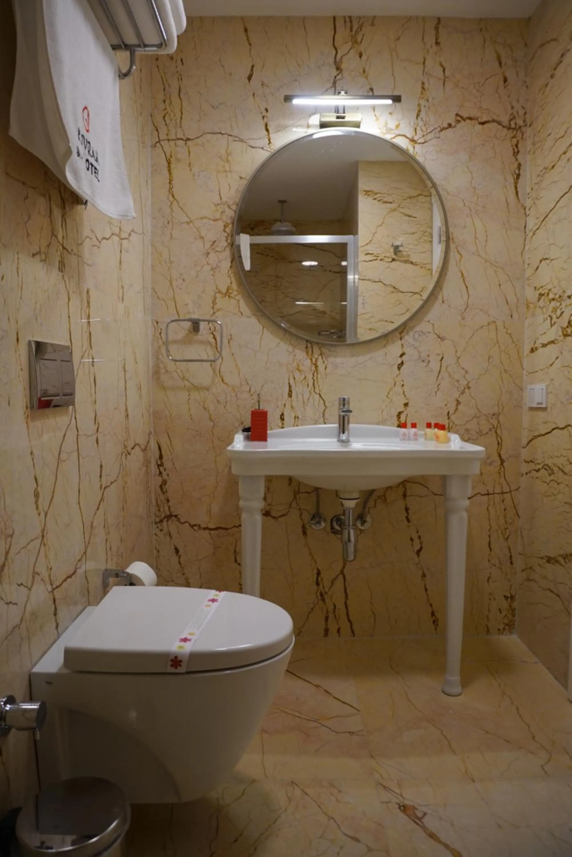 Shower in Kıvrakzade Otel