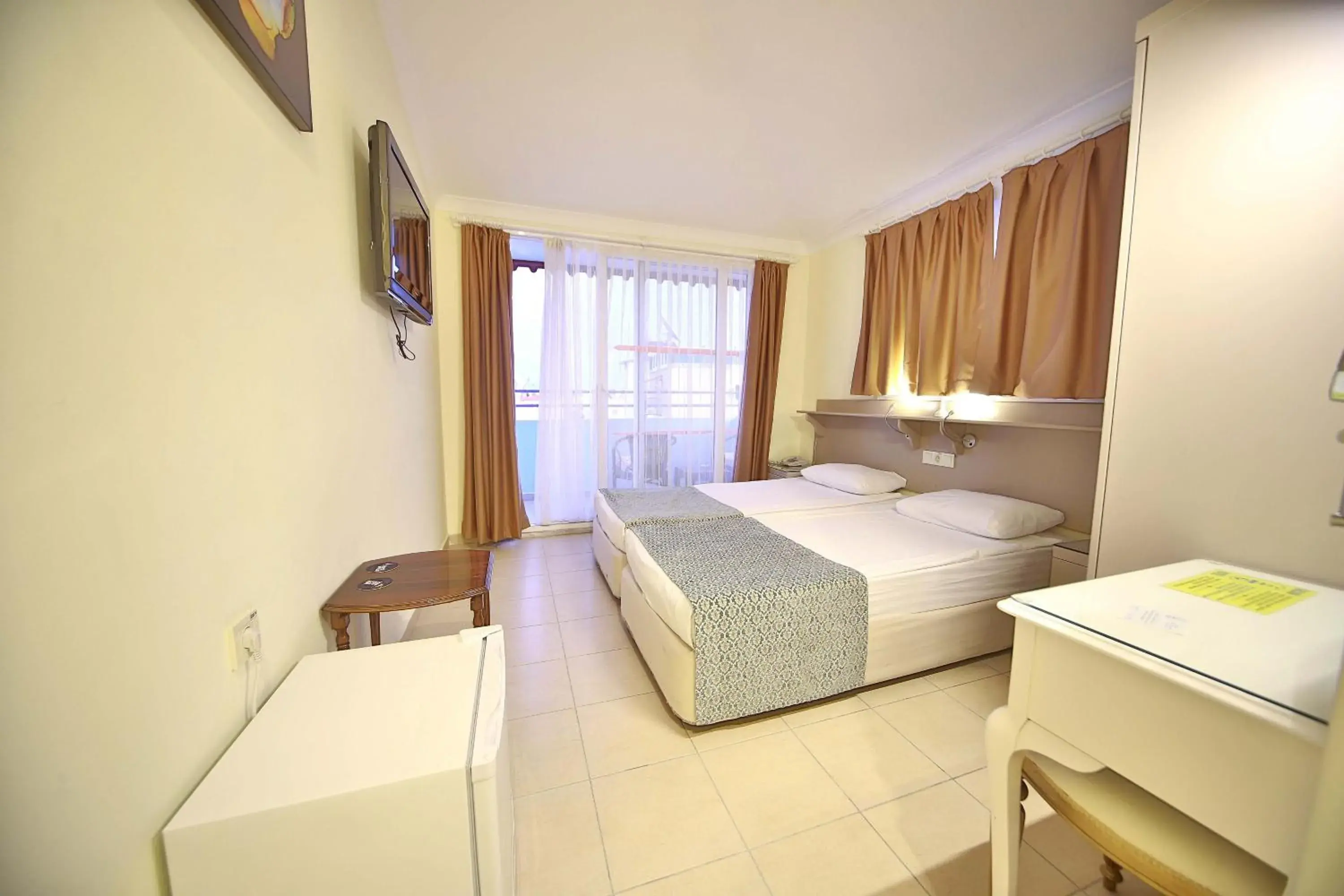 Photo of the whole room in Gallion Hotel Photo of the whole room in Gallion Hotel