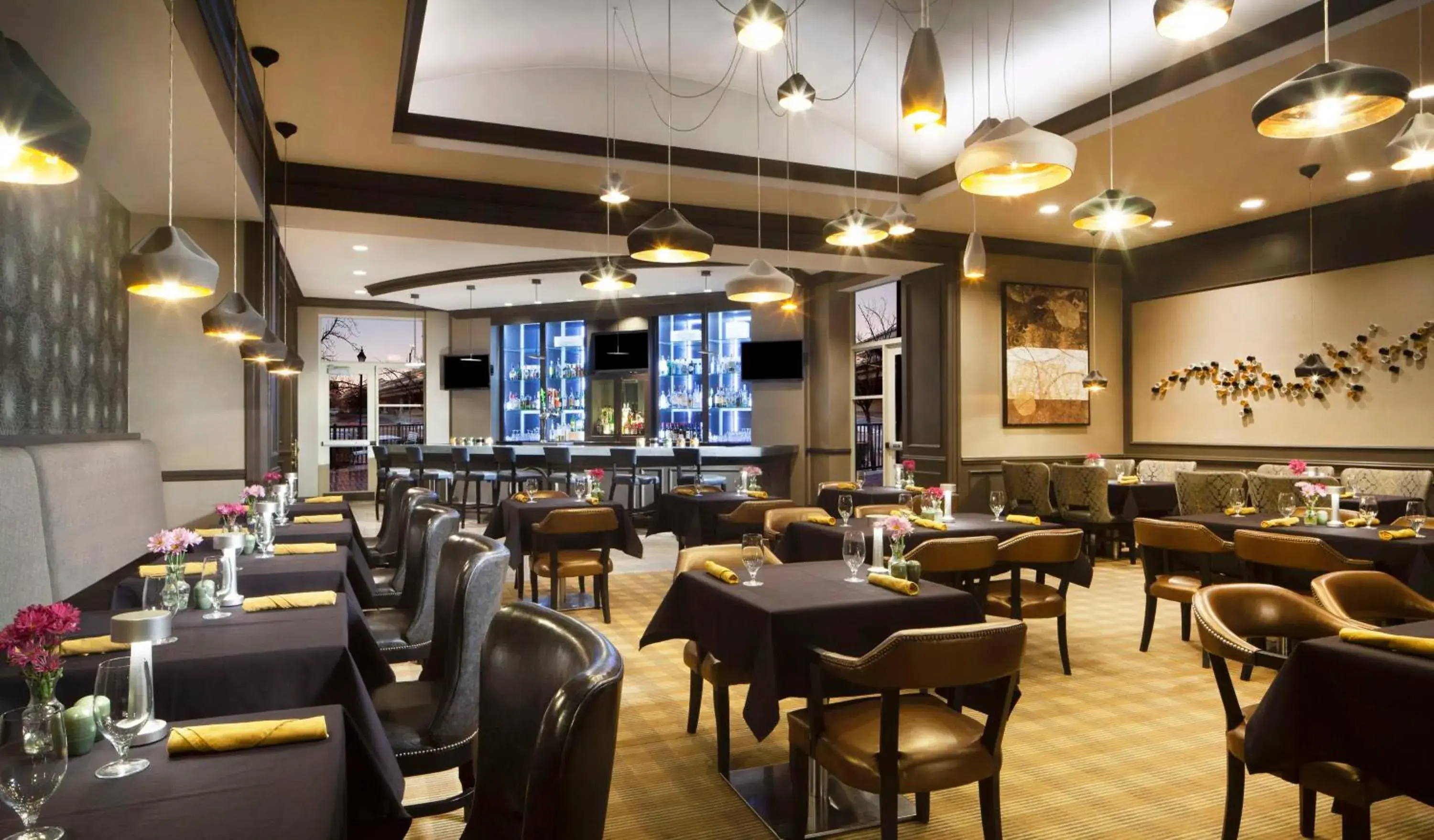 Restaurant/places to eat in Hilton Alexandria Old Town Restaurant/places to eat in Hilton Alexandria Old Town