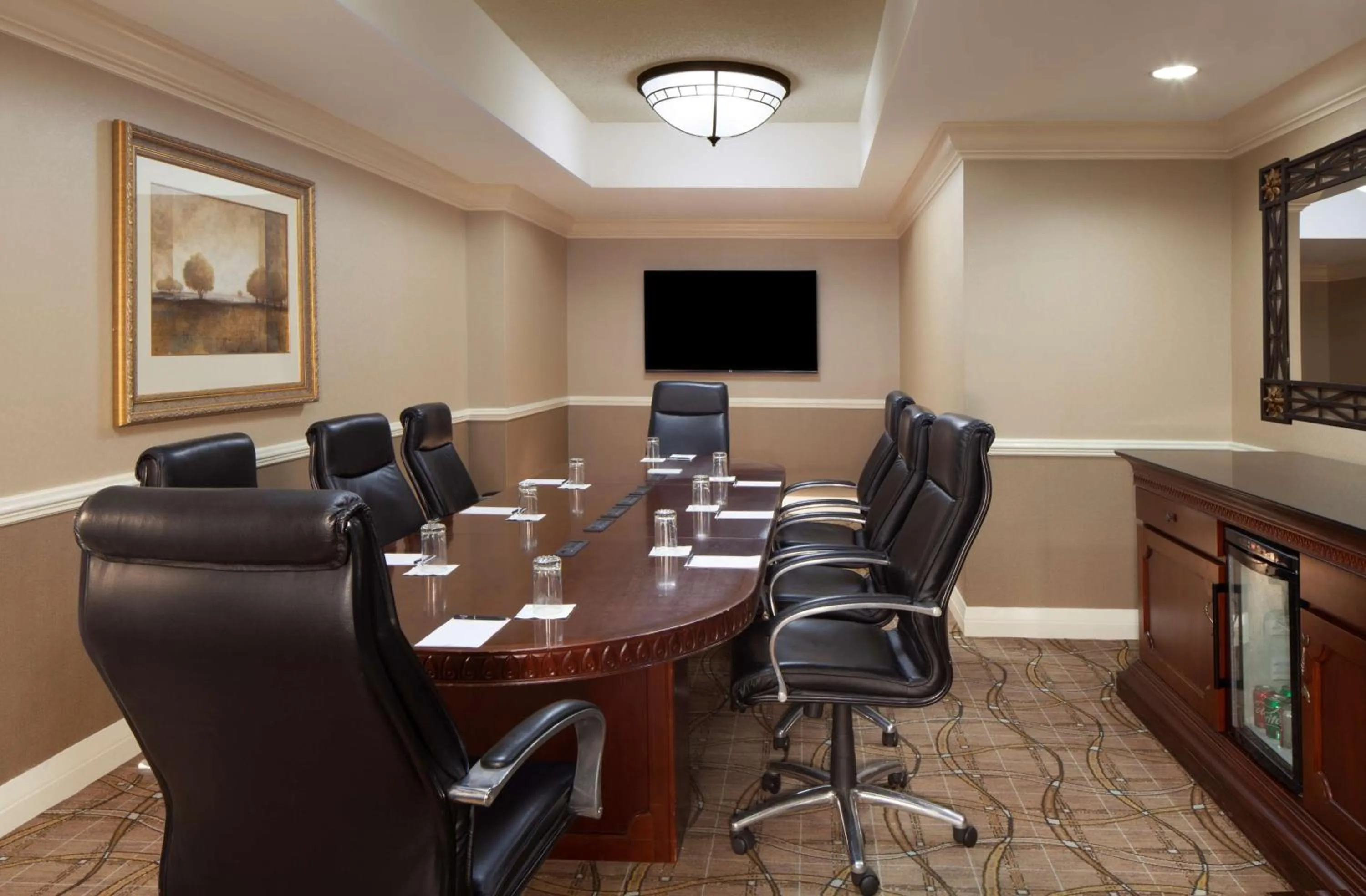 Meeting/conference room in Hilton Alexandria Old Town