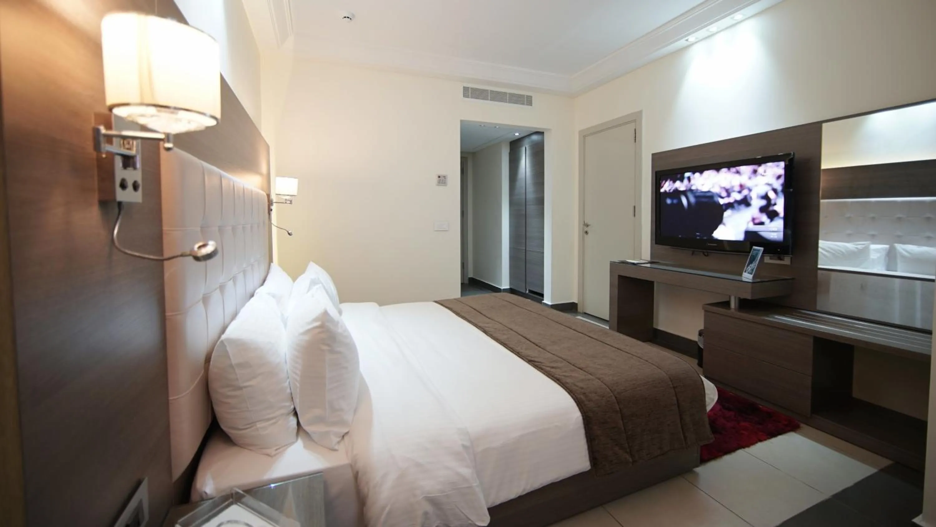 Photo of the whole room, Bed in Hotel Xperience