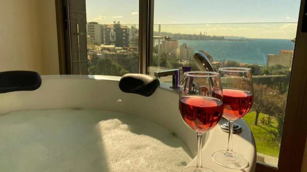 Hot Tub in Hotel Xperience