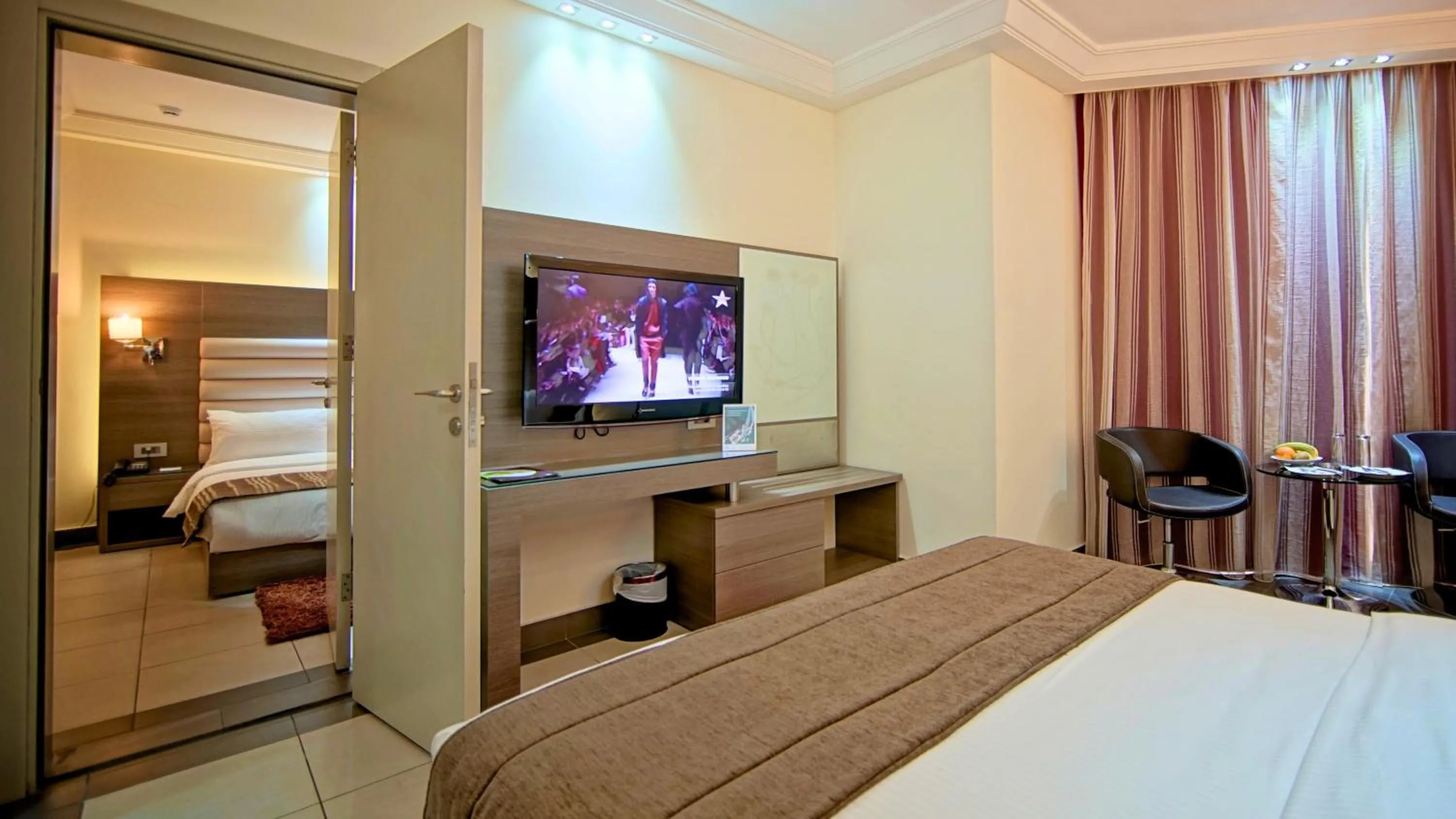 Bedroom, Bed in Hotel Xperience