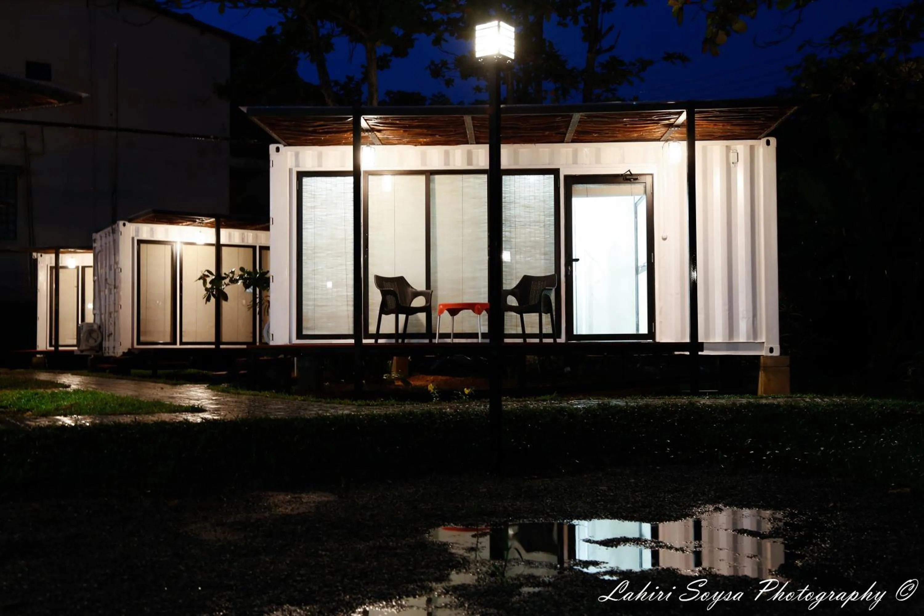 Garden view in MA Villa Unawatuna