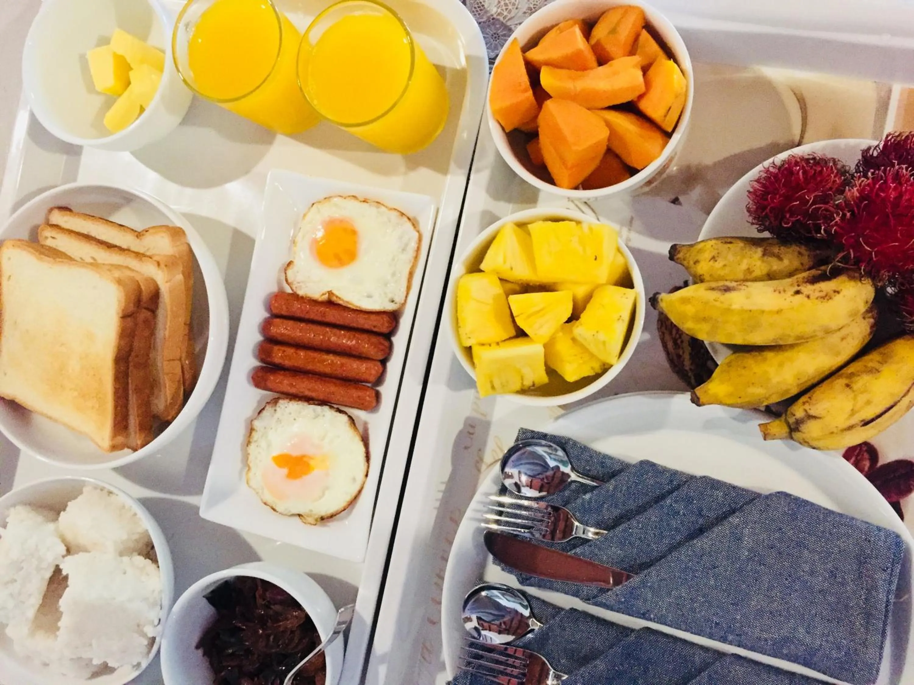 Continental breakfast in MA Villa Unawatuna