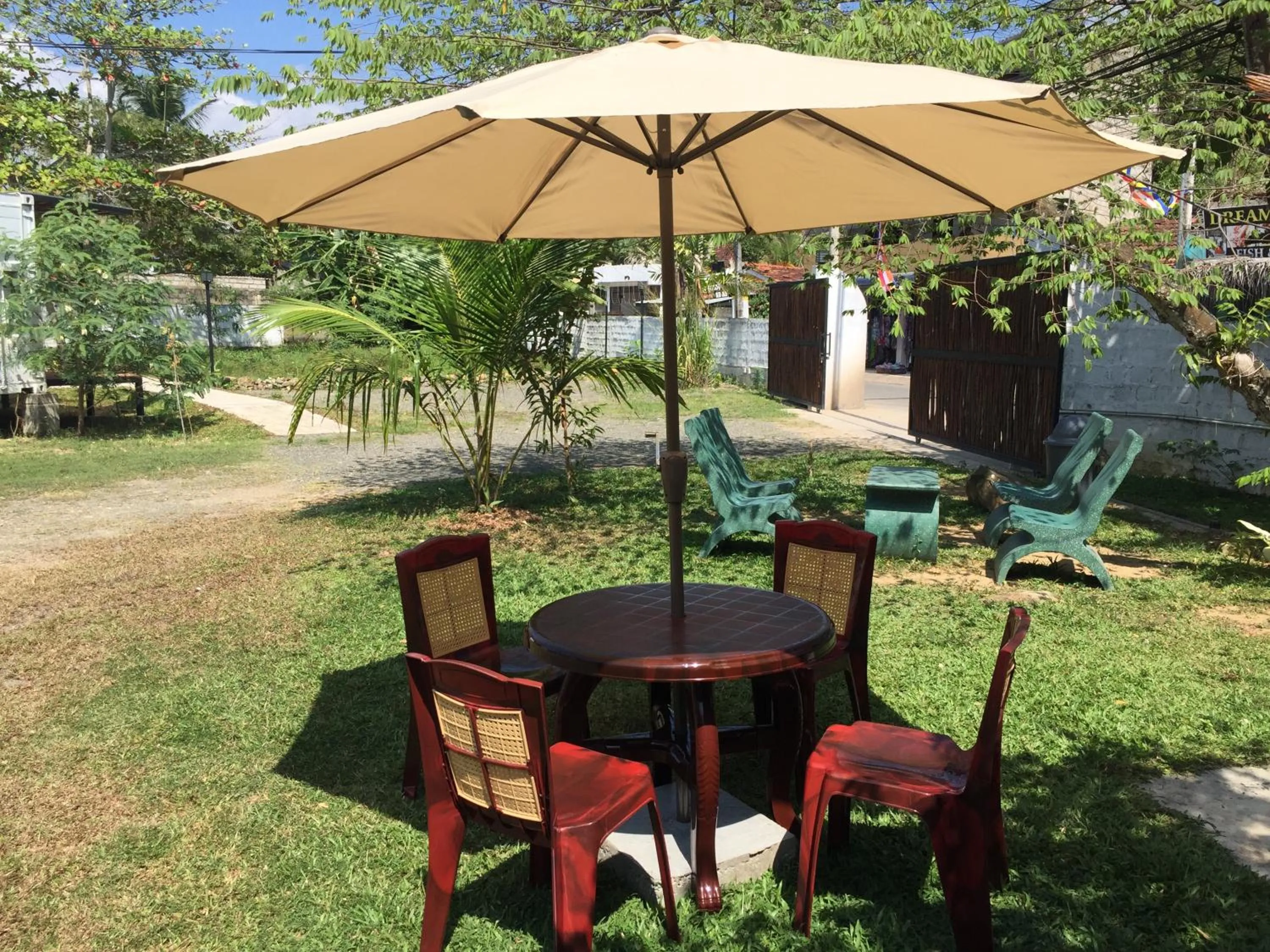 Facade/entrance in MA Villa Unawatuna