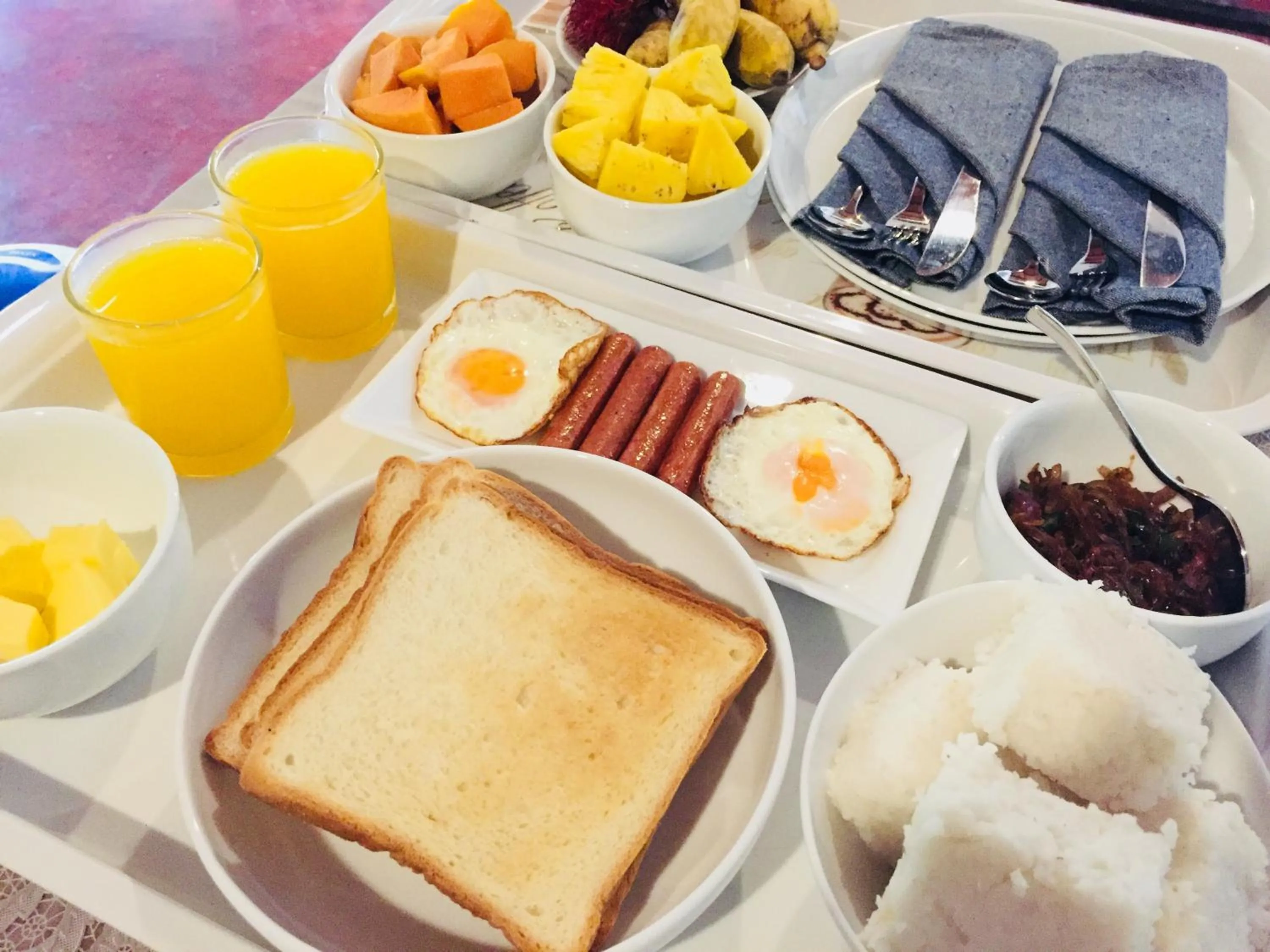 Continental breakfast in MA Villa Unawatuna