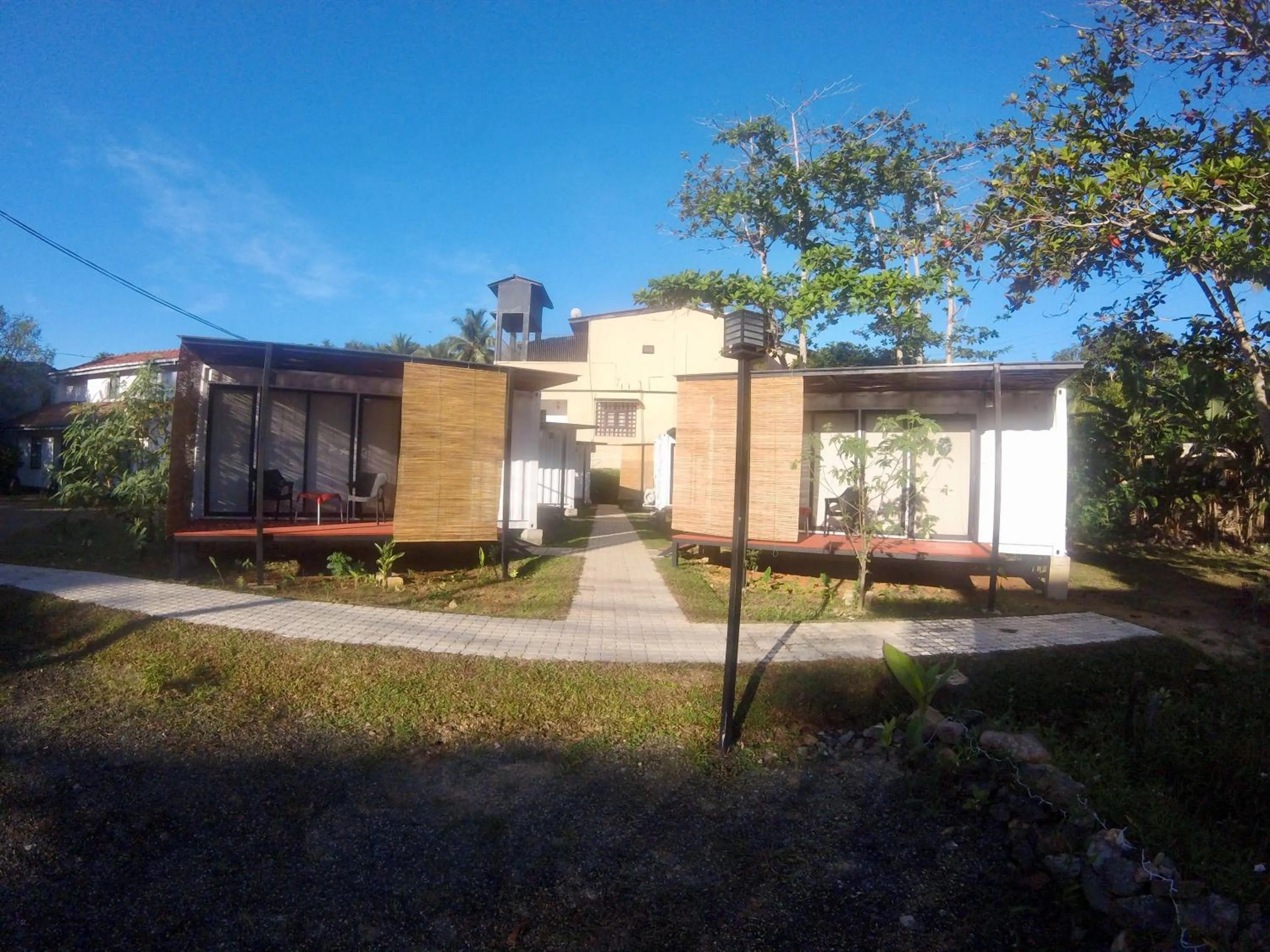 Facade/entrance in MA Villa Unawatuna