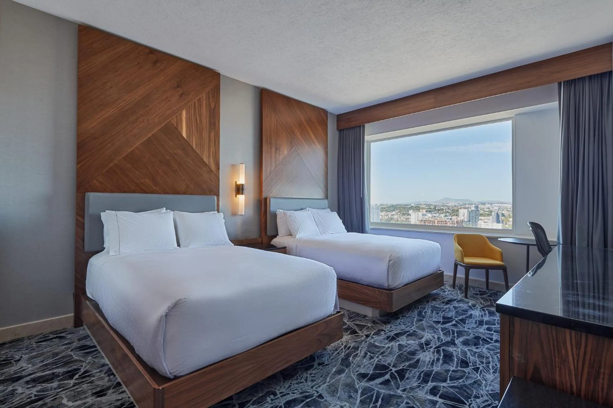 Photo of the whole room, Bed in Grand Fiesta Americana Guadalajara Country Club