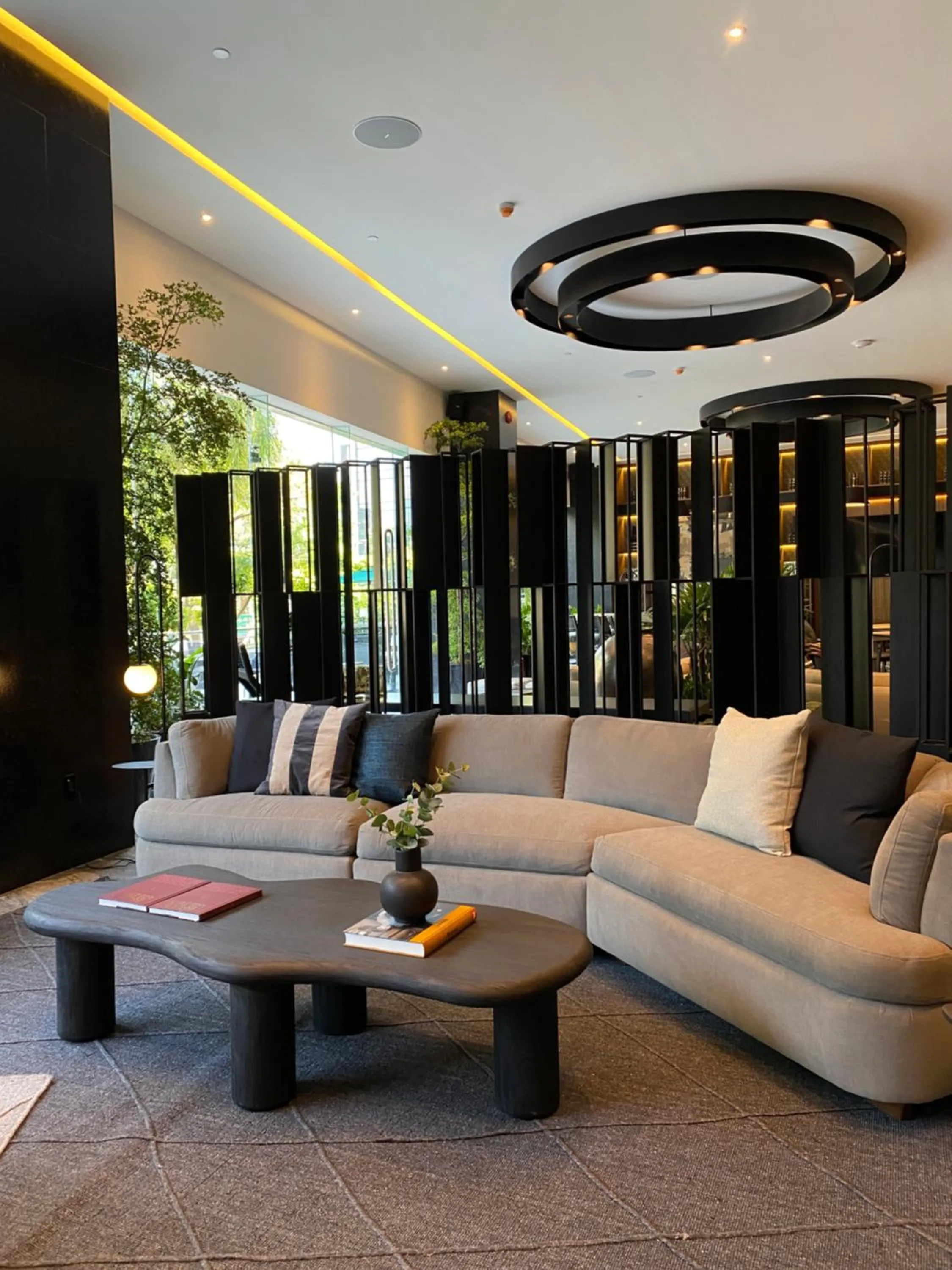 Living room in Grand Fiesta Americana Guadalajara Country Club