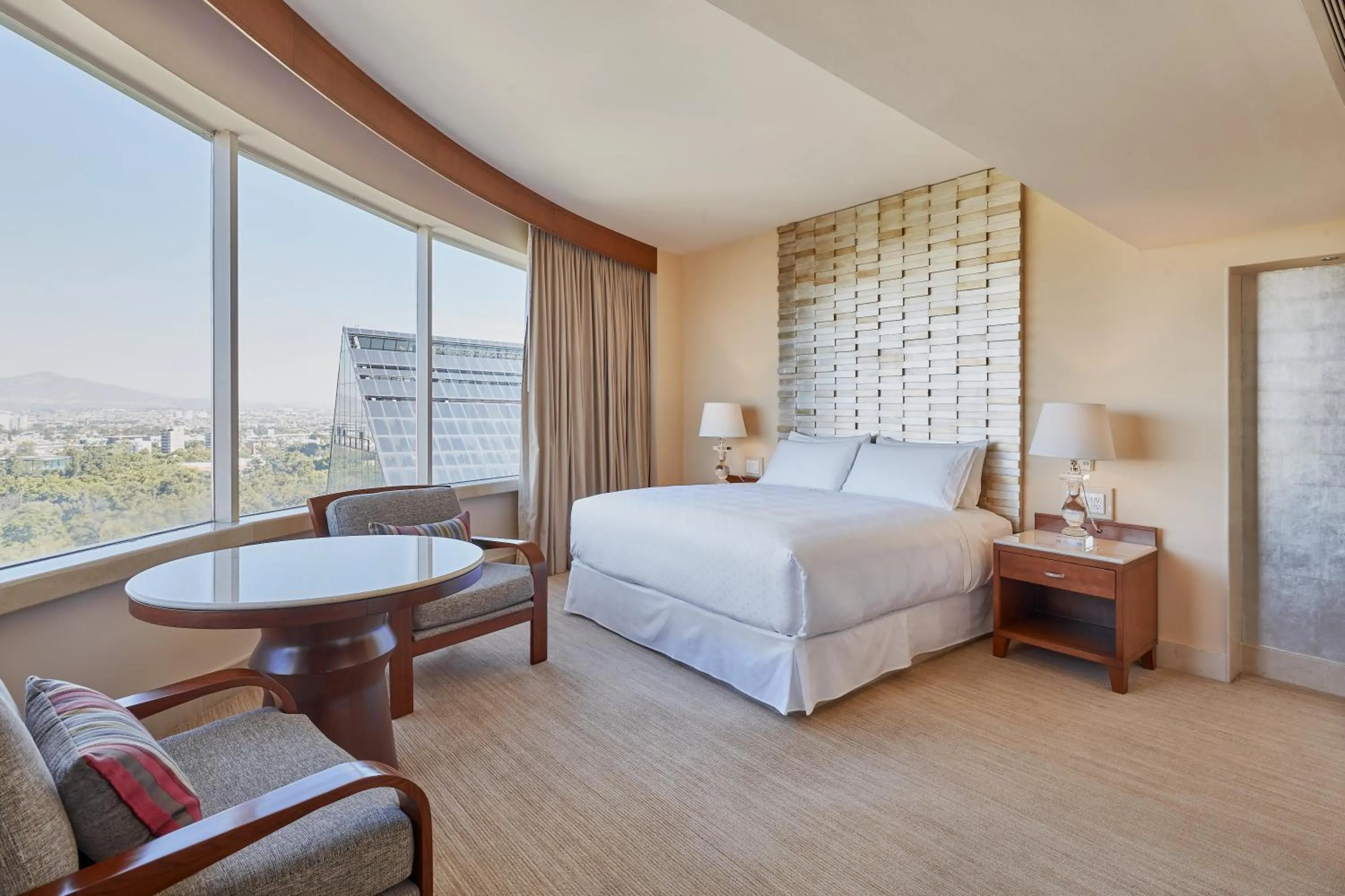 Photo of the whole room, Bed in Grand Fiesta Americana Guadalajara Country Club