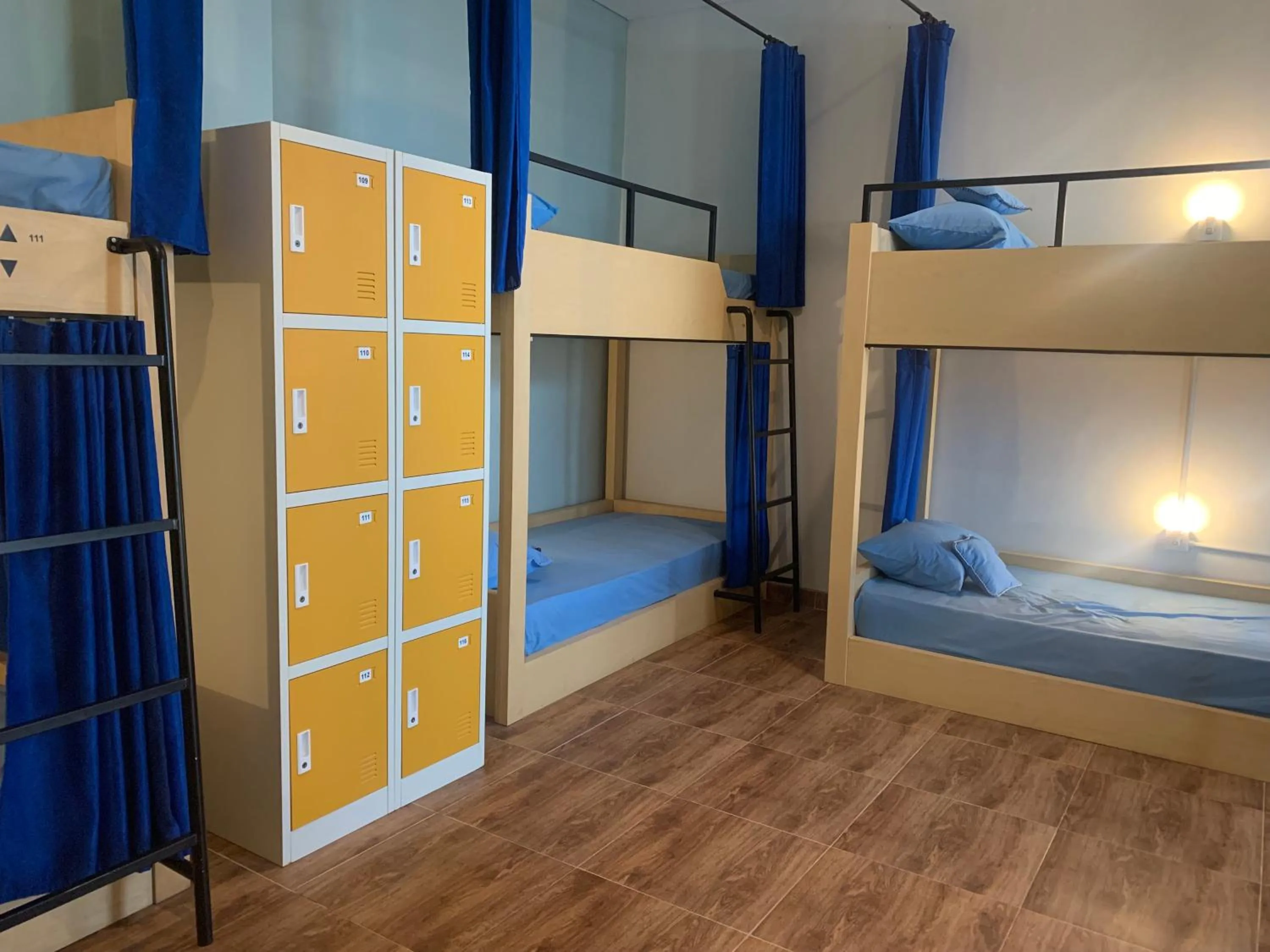 Bed in Beach Hut Hostel