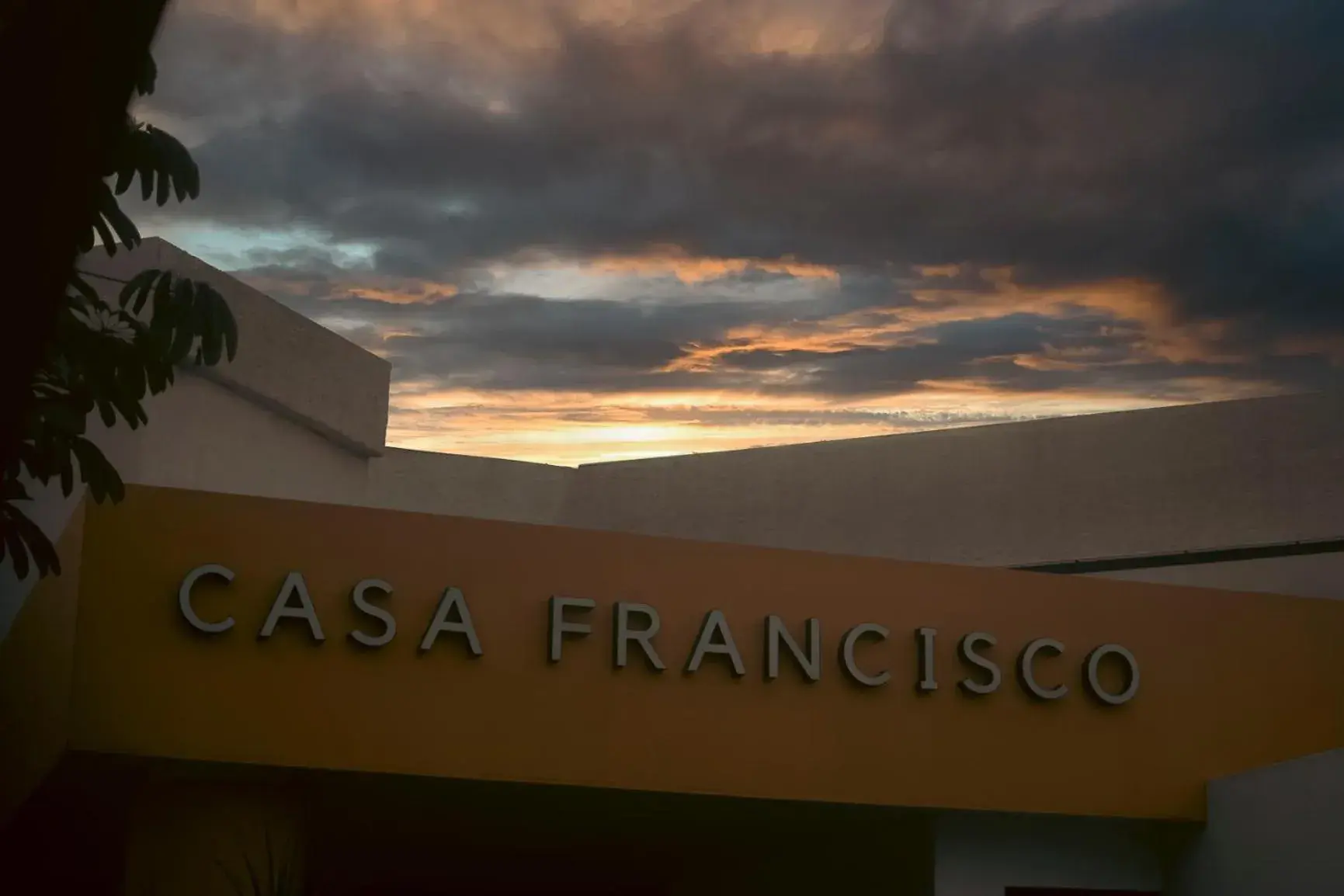 Facade/entrance in Casa Francisco Facade/entrance in Casa Francisco