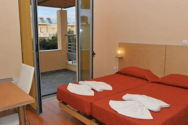 Day, Bed in Sorta Apartments