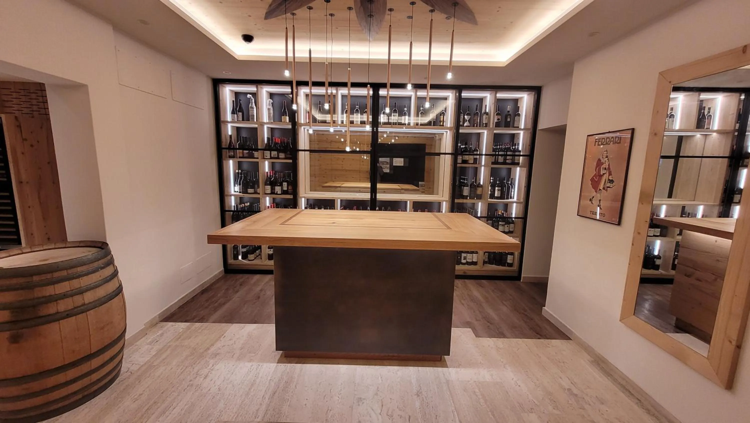 Restaurant/places to eat in Hotel Zebru