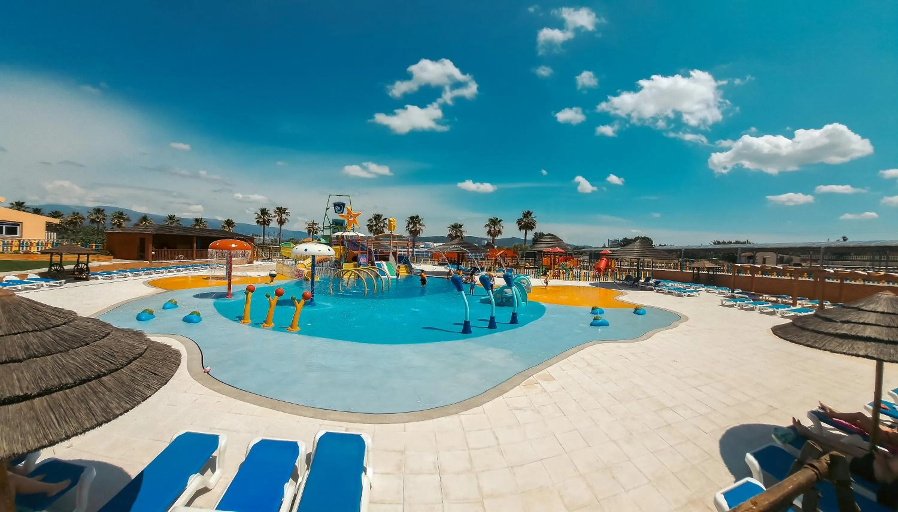 Aqua park in Alambique - Hotel Resort & Spa