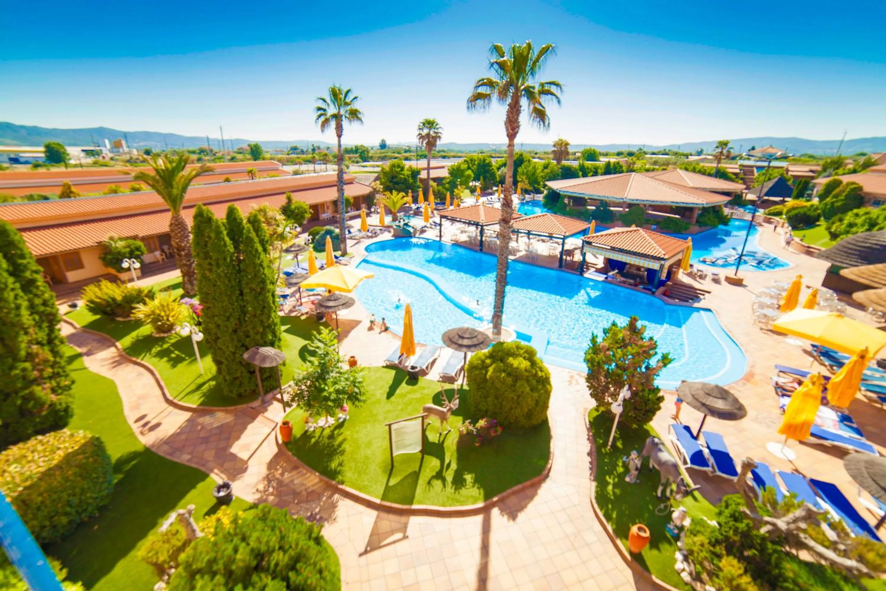 Swimming pool in Alambique - Hotel Resort & Spa