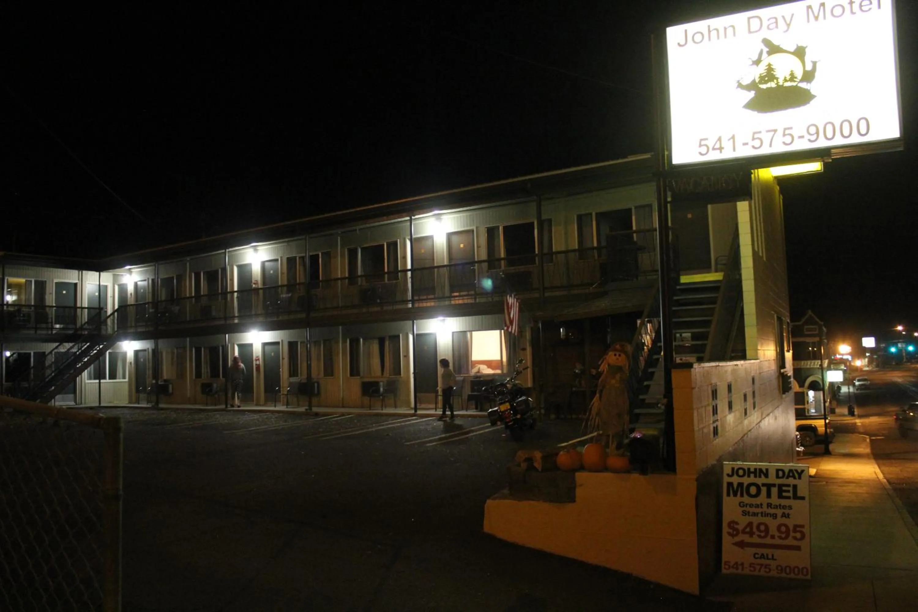 Property building in John Day Motel