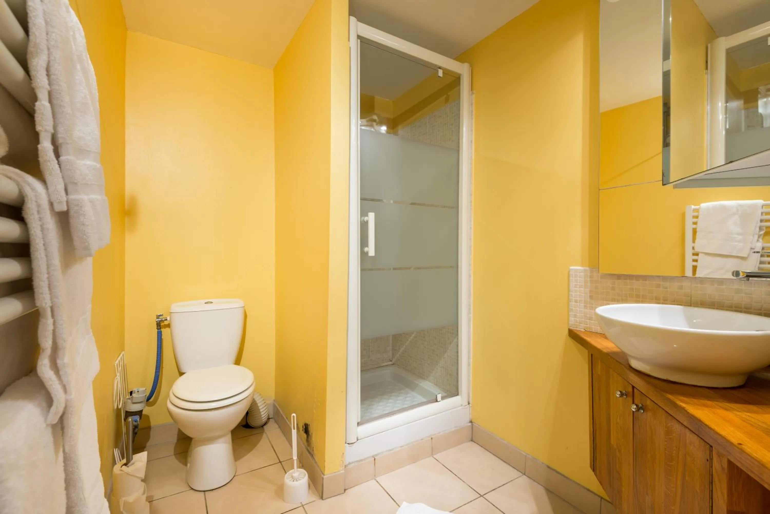 Toilet in Les Studios De La Place (Part-Dieu)