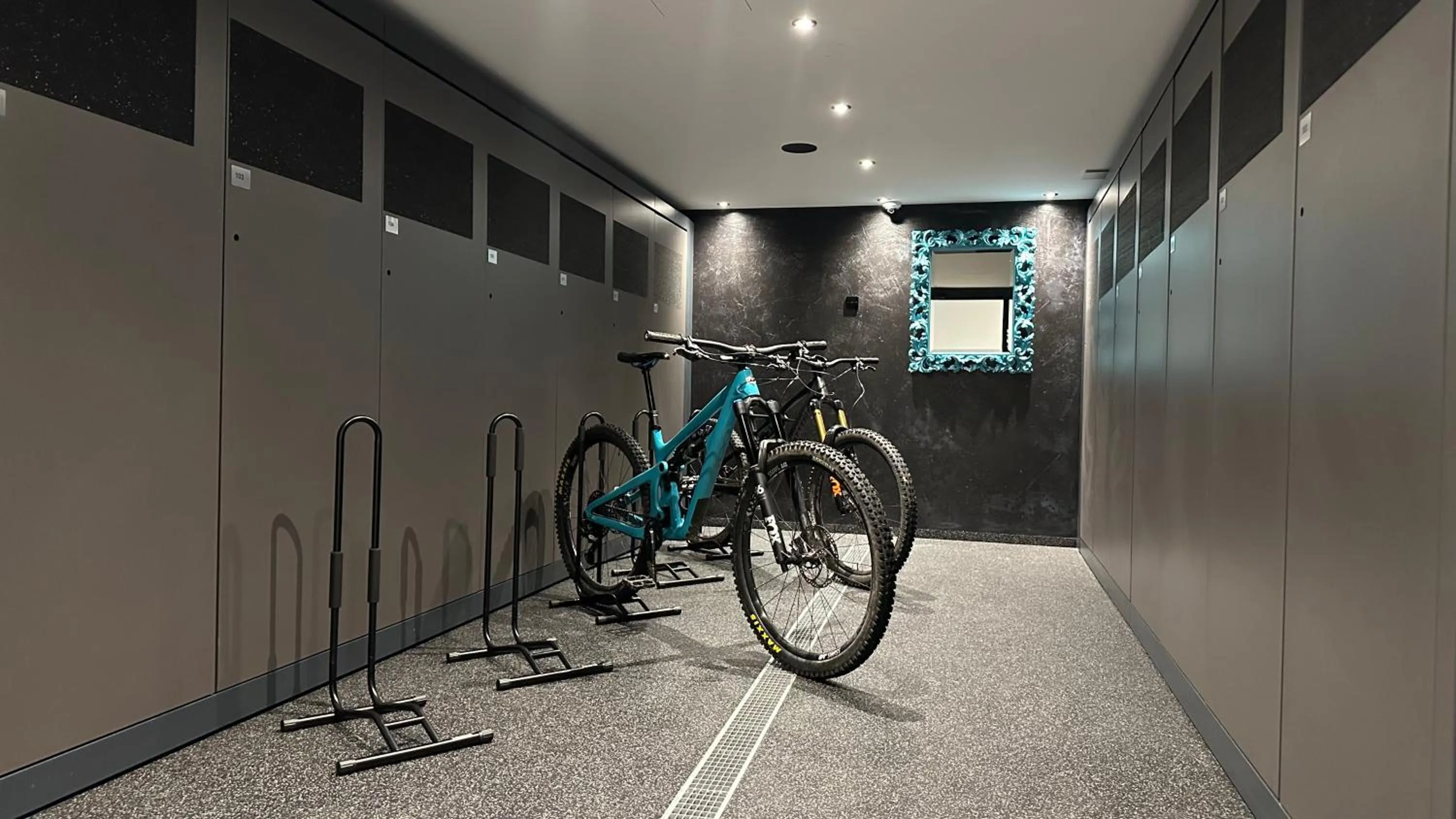 Cycling in Giardin Boutique Hotel B&B