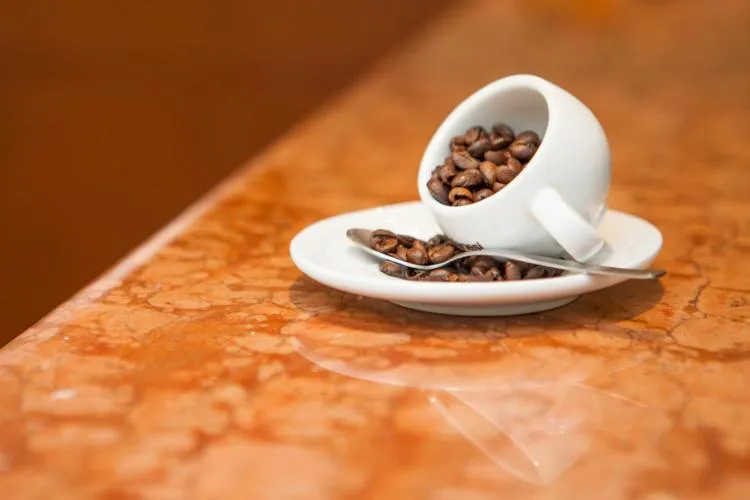 Food and drinks in Nights In Rome