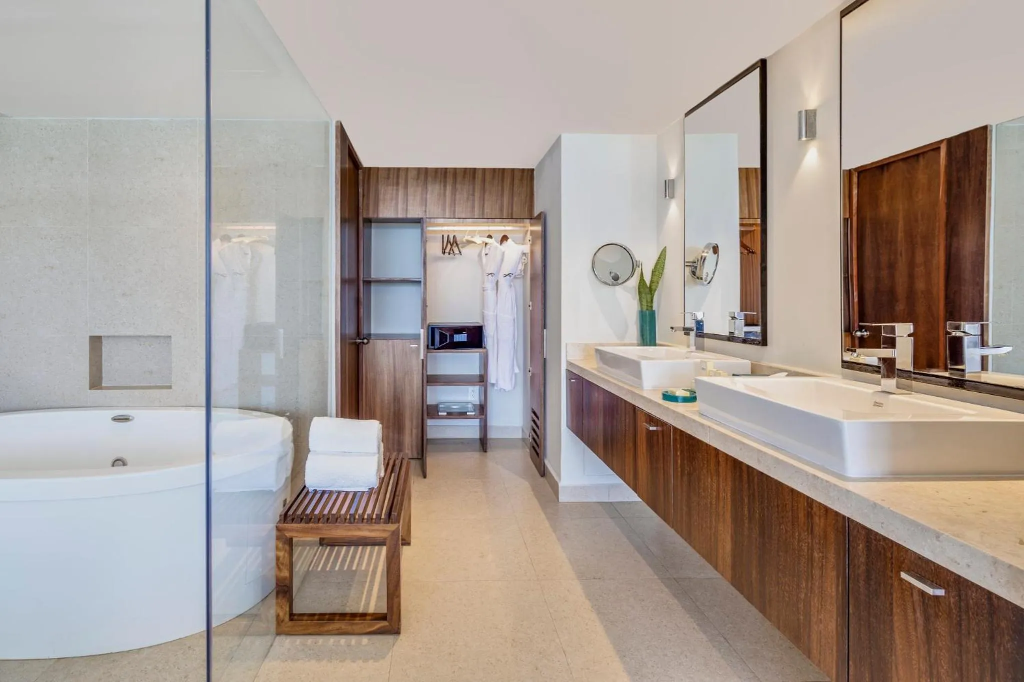 Bedroom in Fiesta Americana Condesa Cancun - All Inclusive