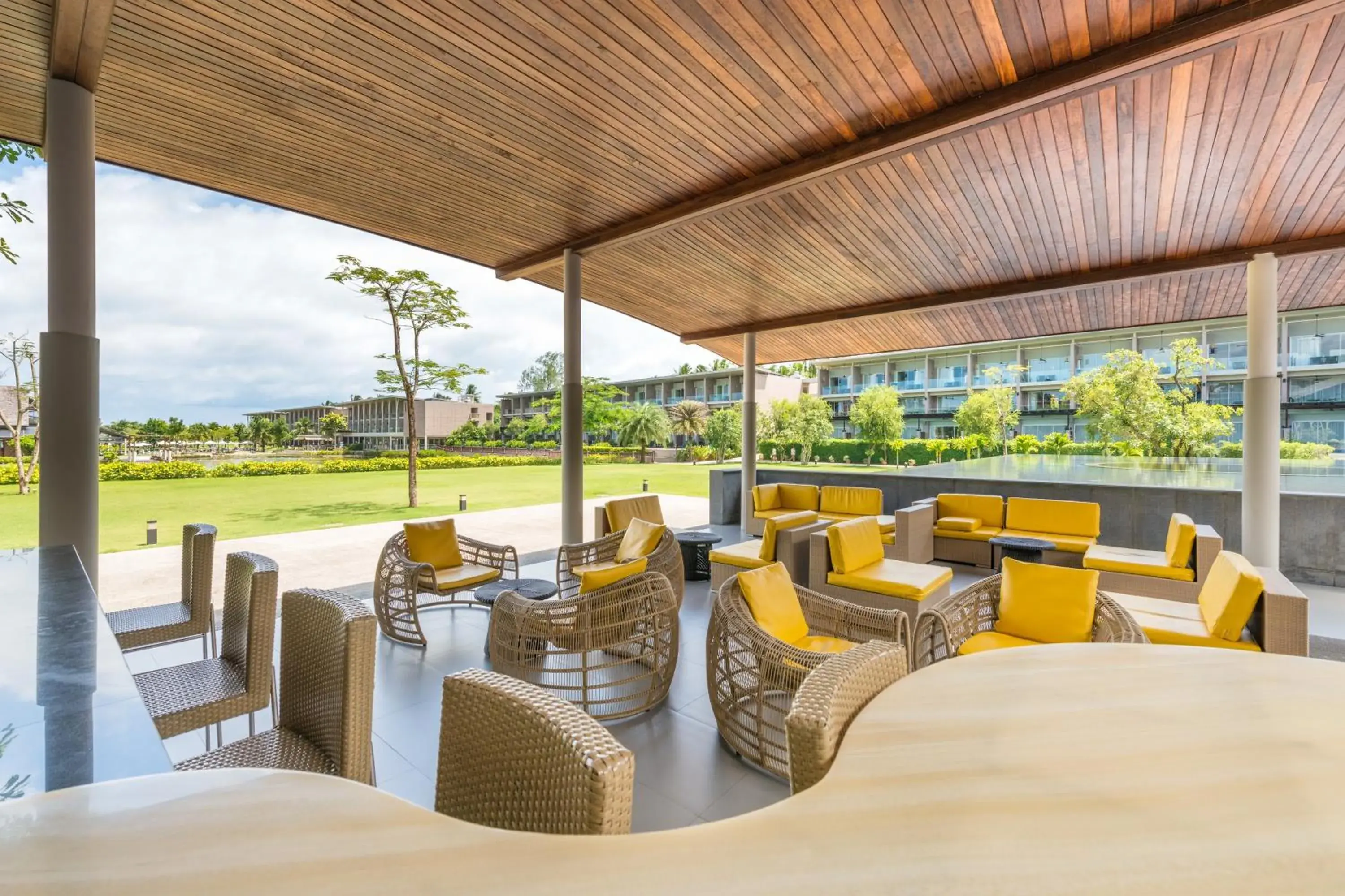 Lounge or bar in The Sands Khao Lak by Katathani - SHA Extra Plus Lounge or bar in The Sands Khao Lak by Katathani - SHA Extra Plus