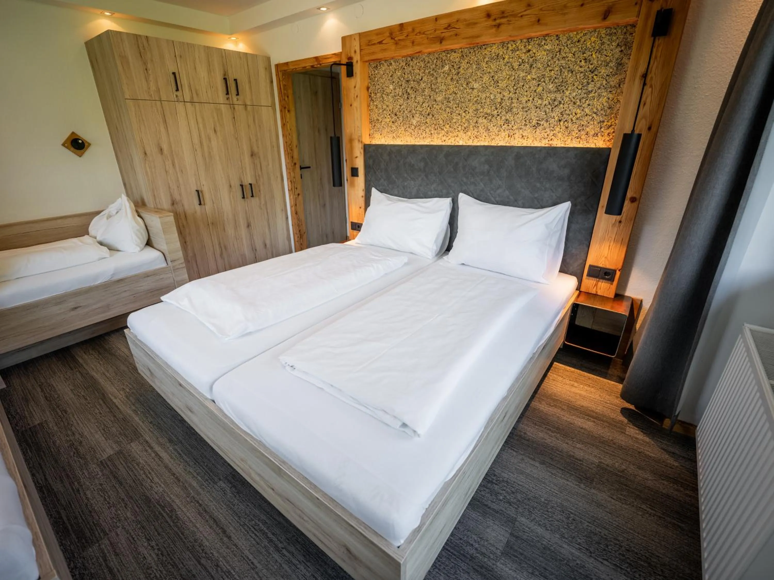 Bed in Gasthof Gosauschmied
