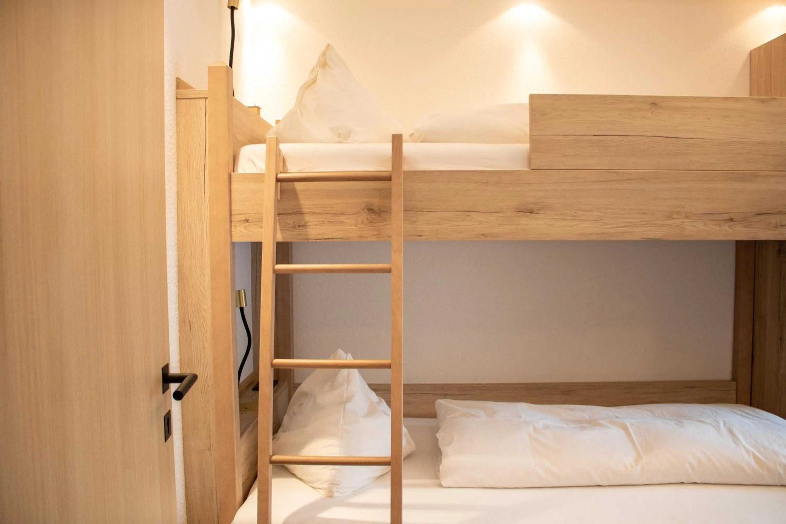 bunk bed, Bed in Gasthof Gosauschmied