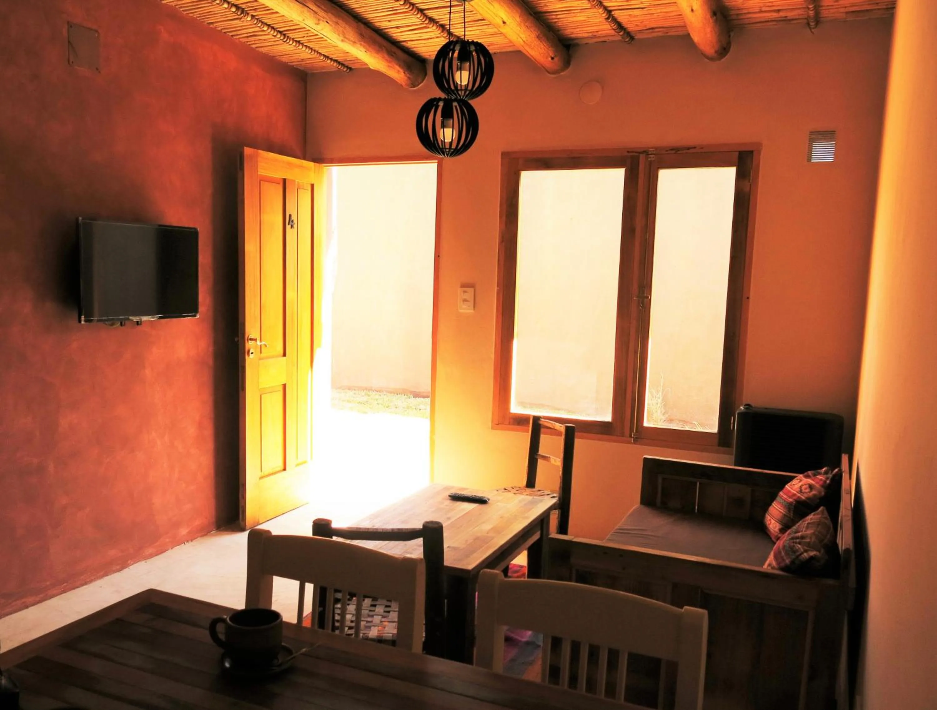 Dining area in Casatilcara Cabañas