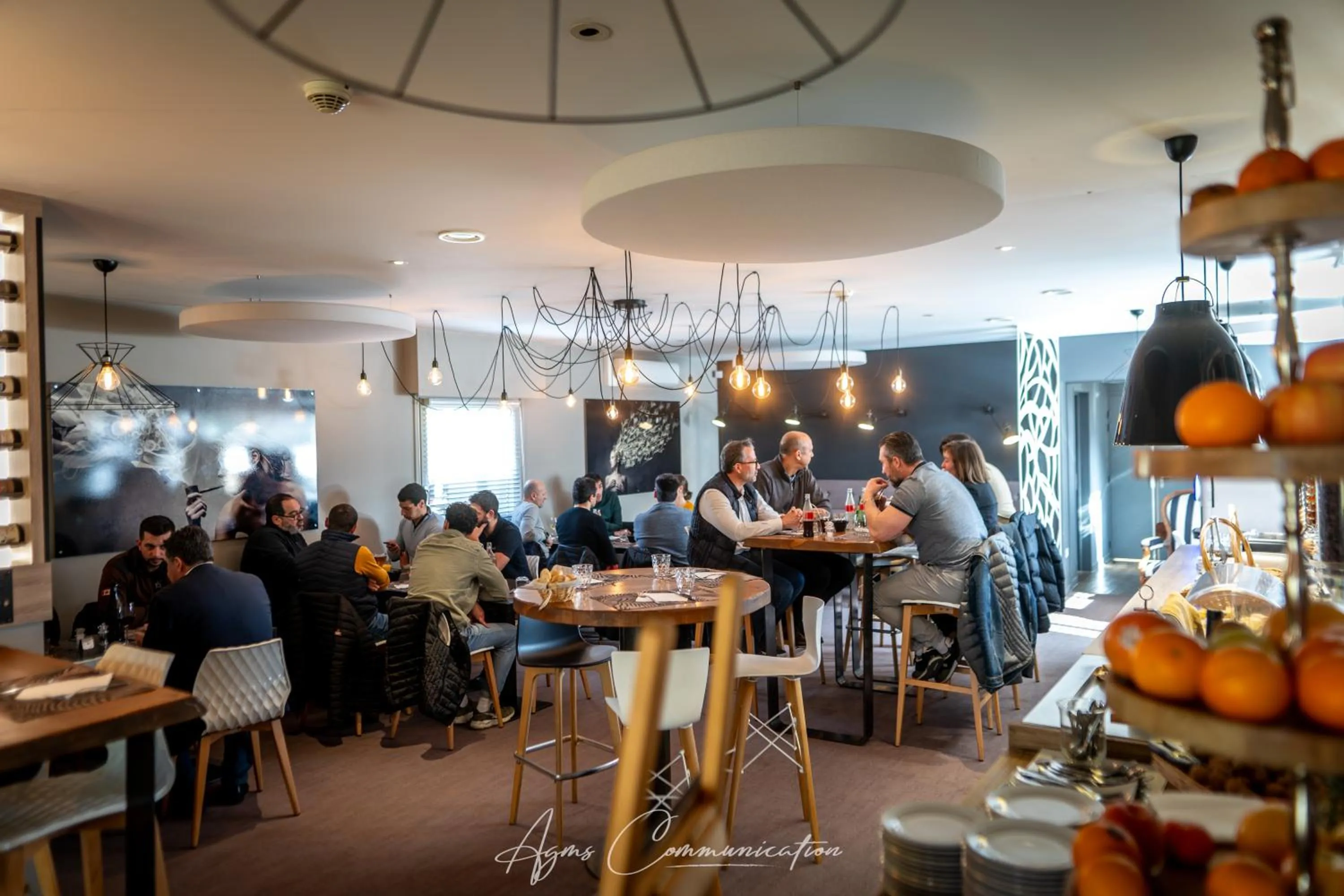 Restaurant/places to eat in Hôtel Karène