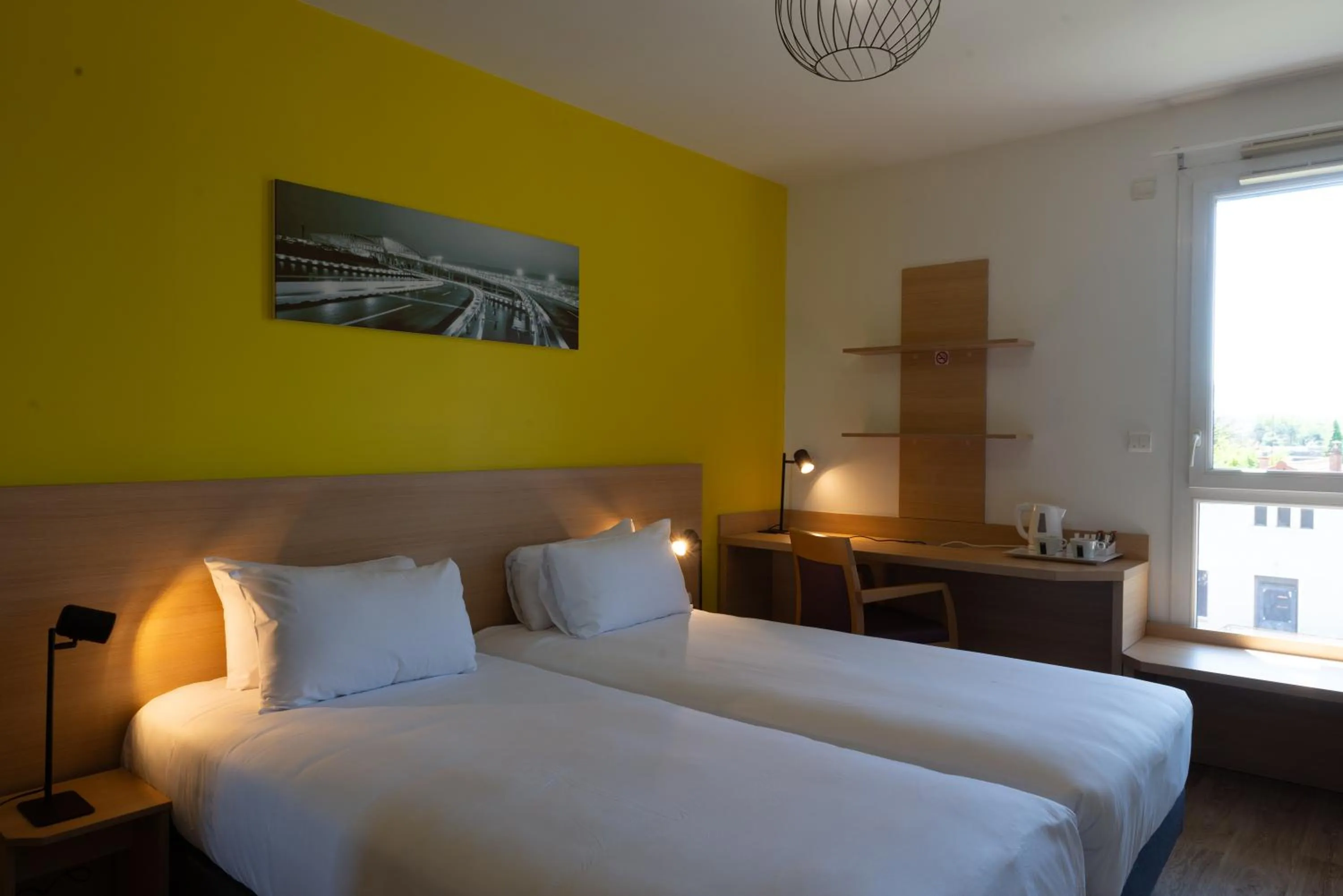 Bed in EastLodge Lyon Est Eurexpo