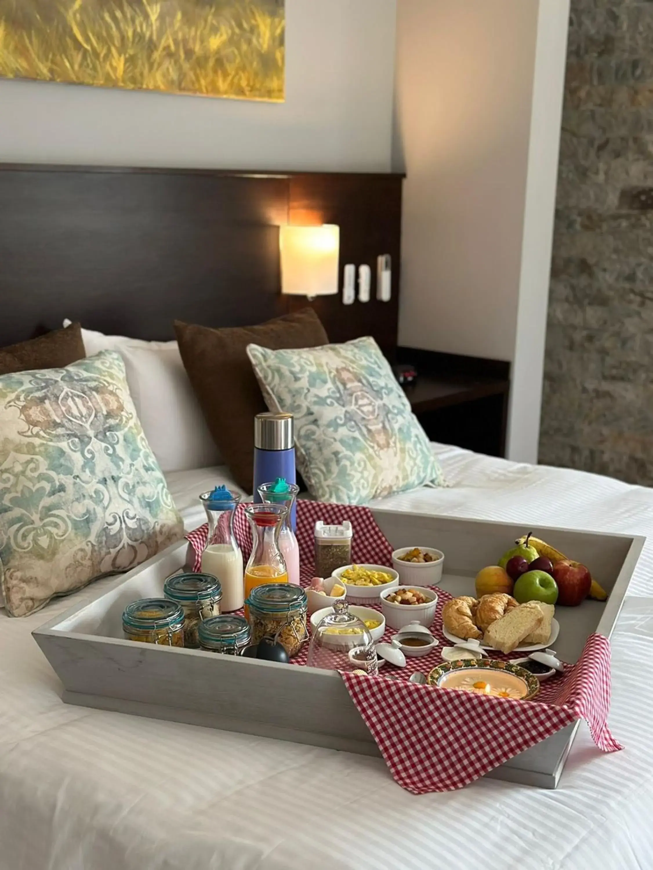 Breakfast in El Carmelo Mountain Lodge Breakfast in El Carmelo Mountain Lodge