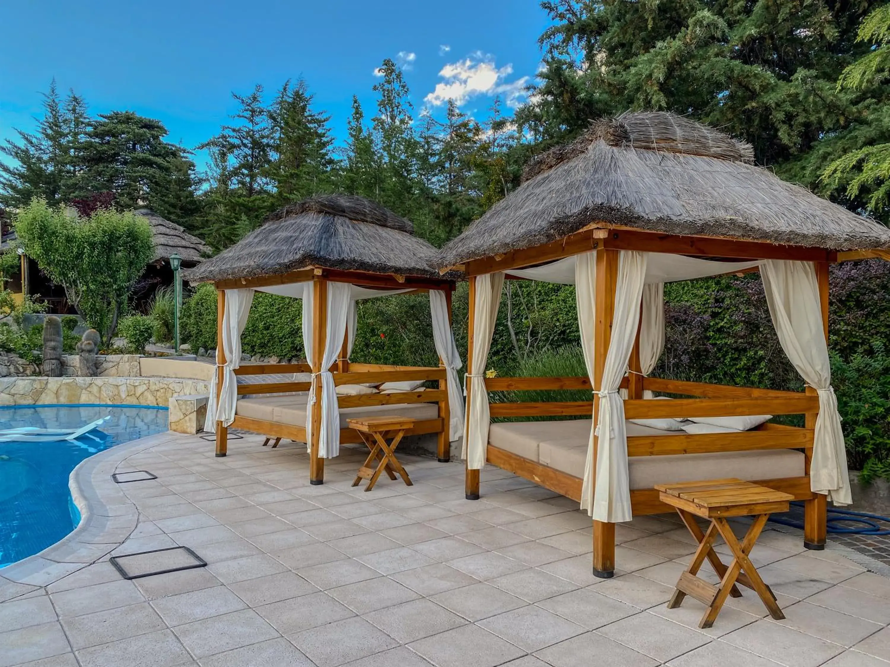 Swimming pool in El Carmelo Mountain Lodge Swimming pool in El Carmelo Mountain Lodge